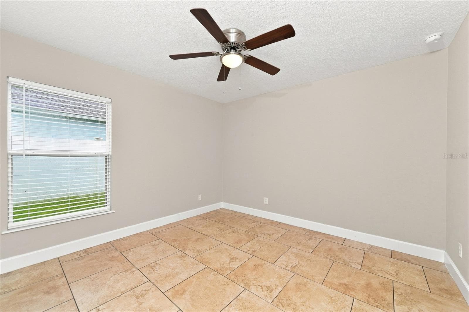 Single Family Residence at 324 ANORAK ST, GROVELAND, photo 17 of 21