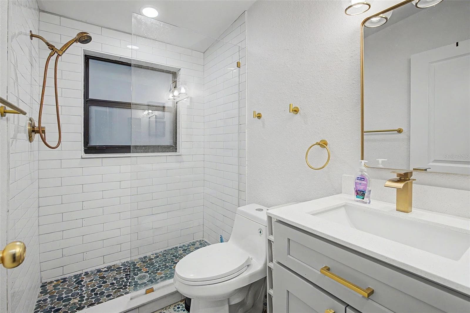 Single Family Residence at 3000 KAREN AVE, LARGO, photo 19 of 22