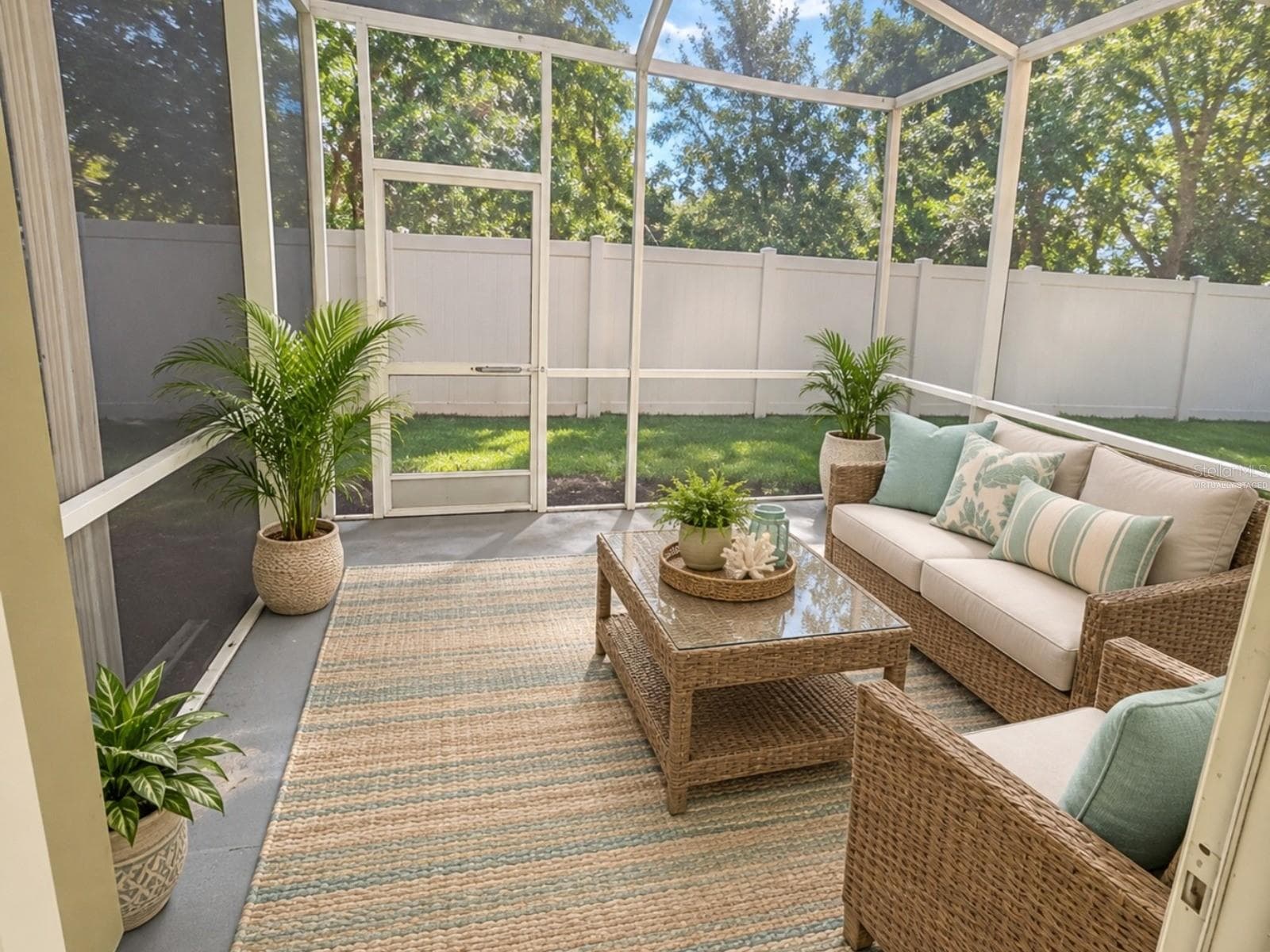Virtually Staged - Lanai - 12307 FOXMOOR PEAK DR, RIVERVIEW