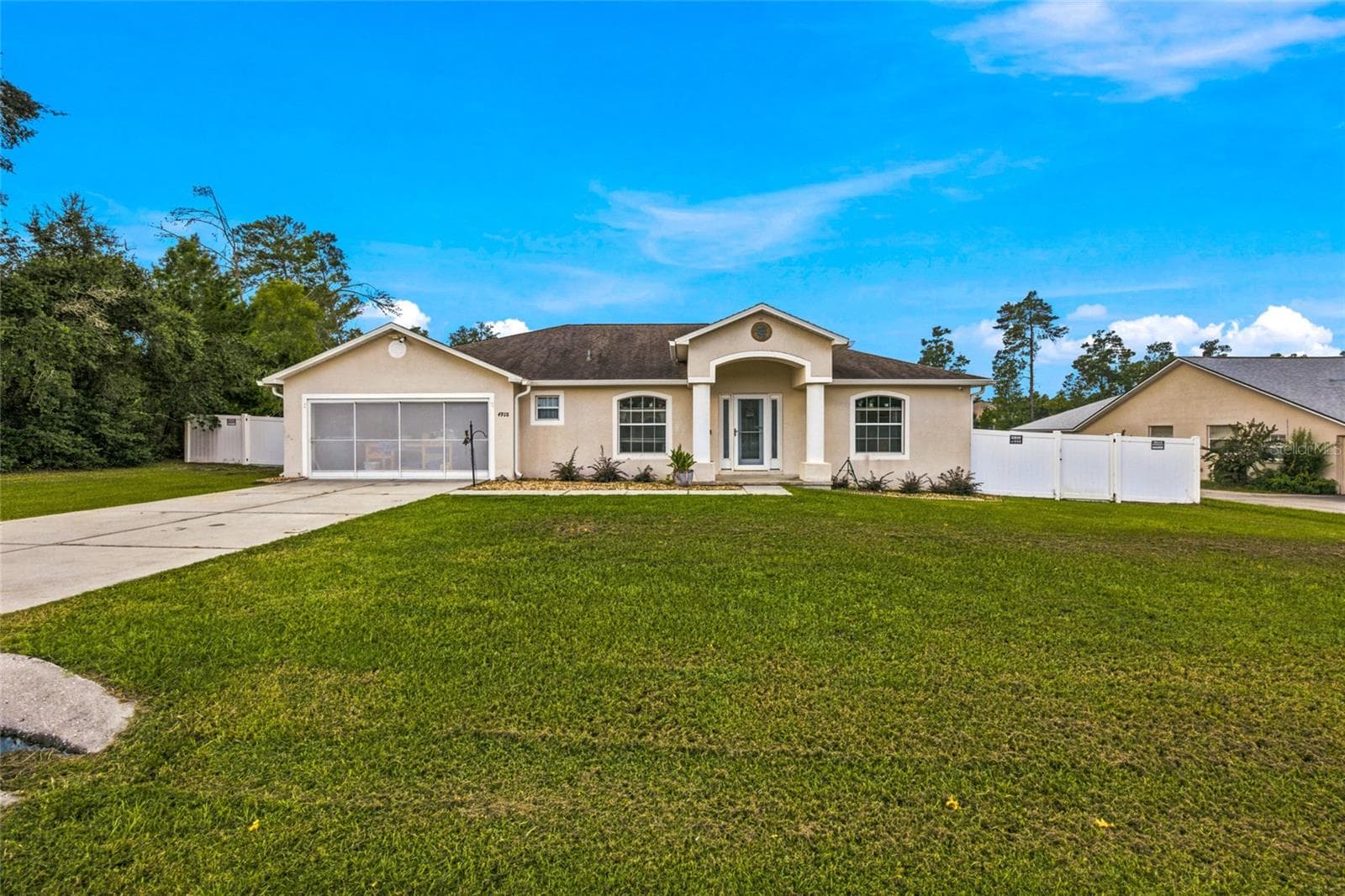 Single Family Residence at 4918 SW 107TH LOOP, OCALA, photo 2 of 40