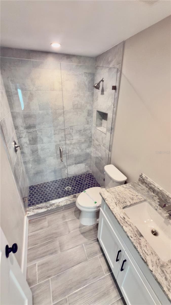 Primary's Bathroom - 1822 2ND AVE E, BRADENTON
