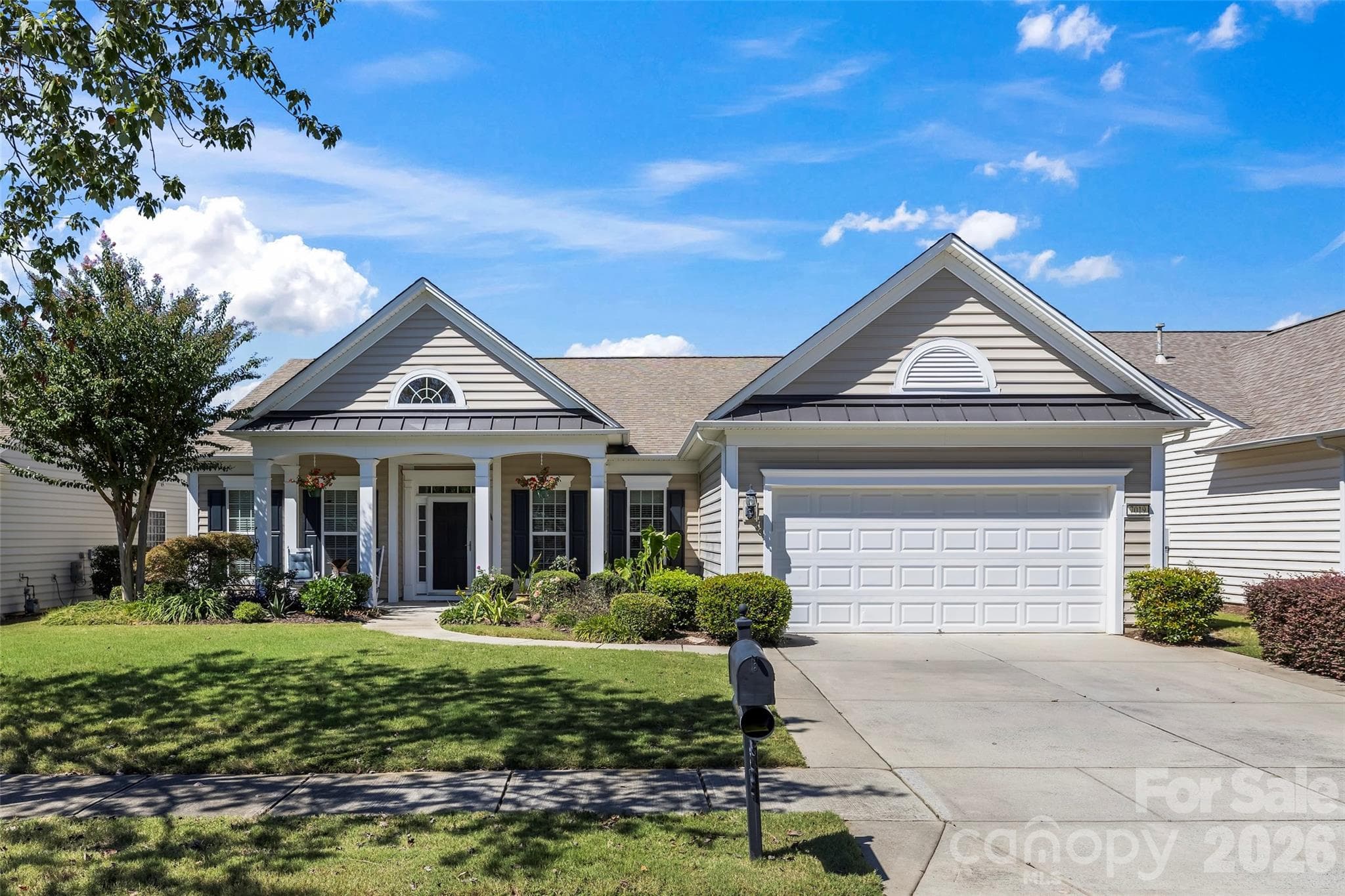 Single Family Residence at 7019 Shenandoah Drive, Indian Land, photo 2 of 44