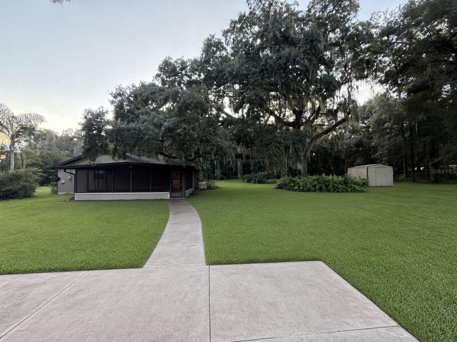 Single Family Residence at 21145 EVERGREEN CT, MOUNT DORA, photo 18 of 38