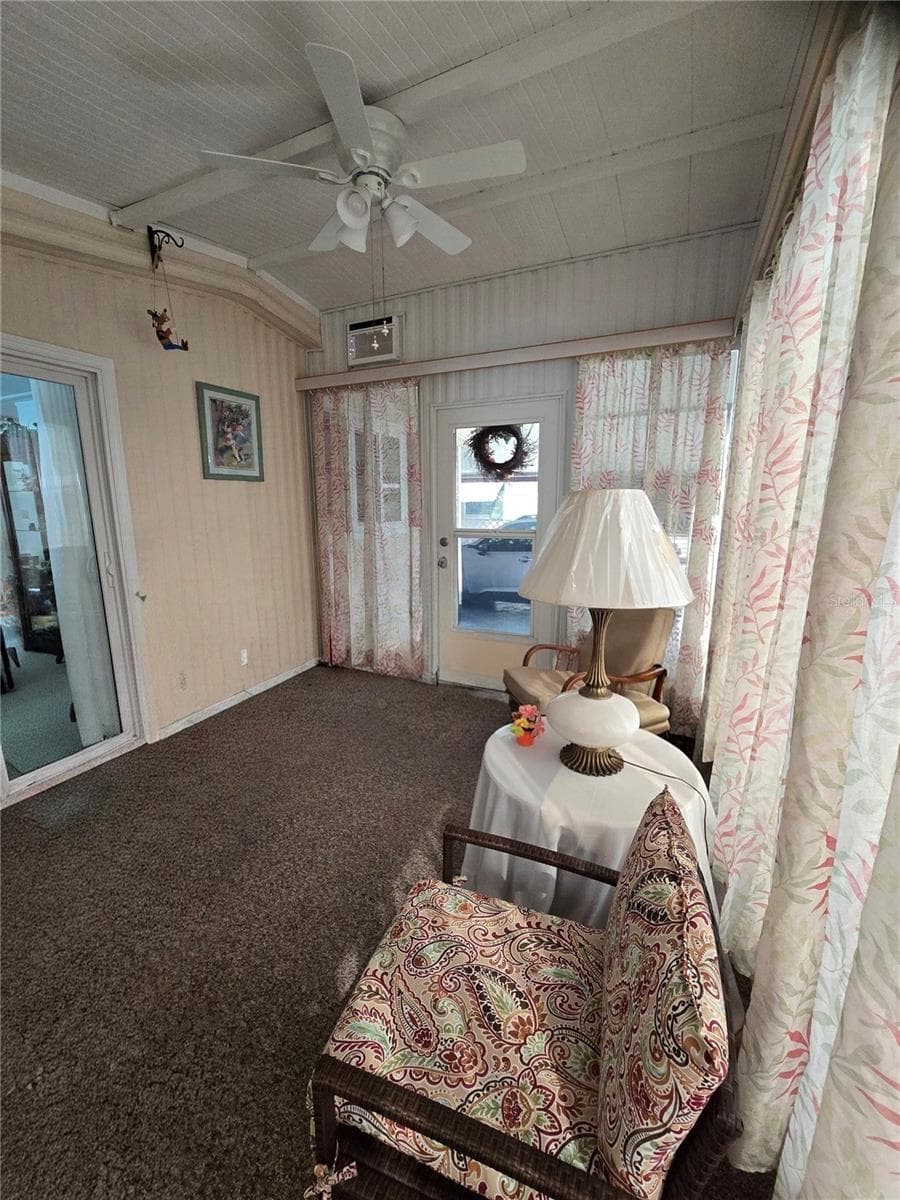Manufactured Home at 6245 QUALITY LN, ZEPHYRHILLS, photo 12 of 52