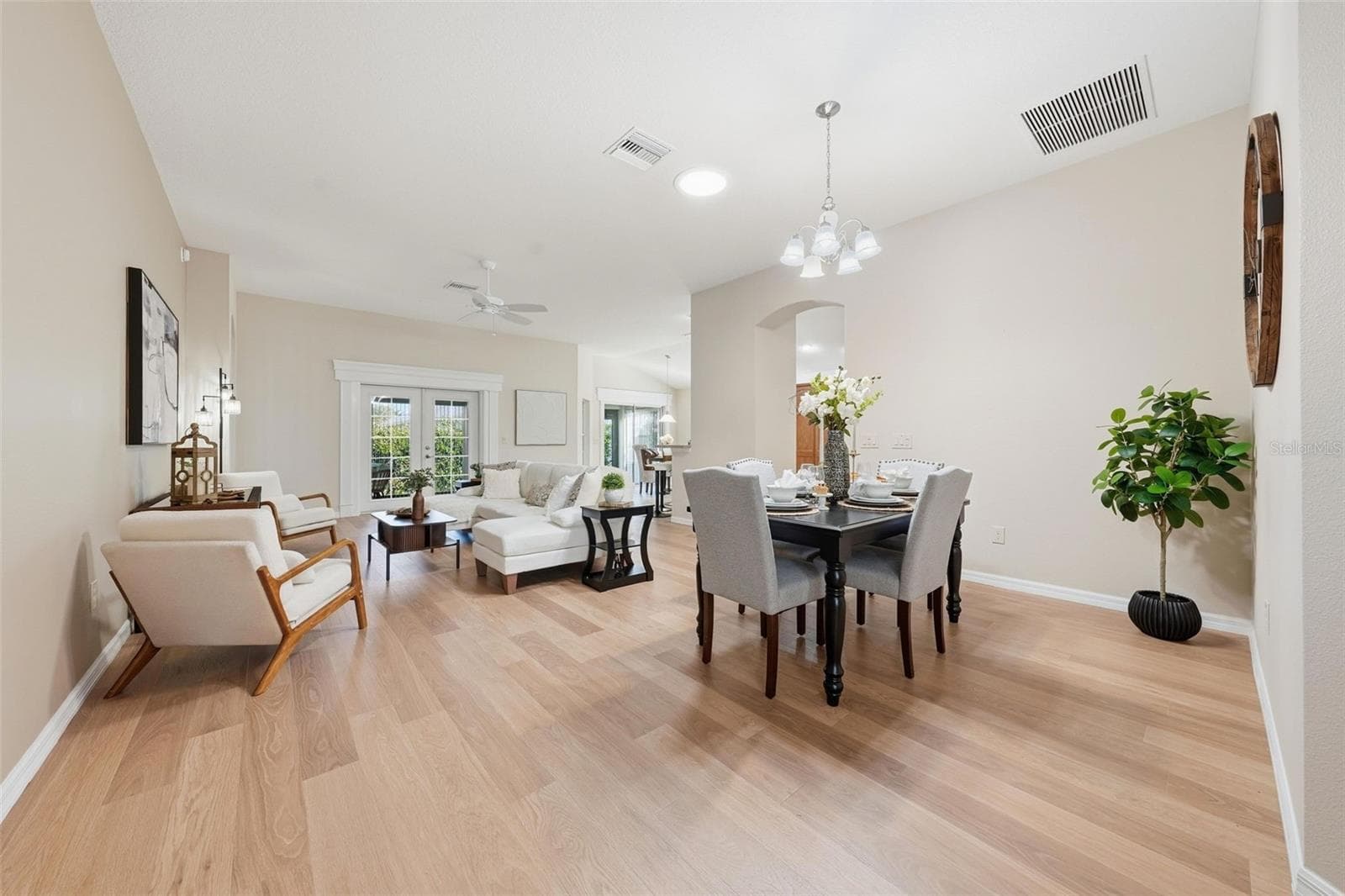 Single Family Residence at 1385 HACKBERRY PL, THE VILLAGES, photo 5 of 42