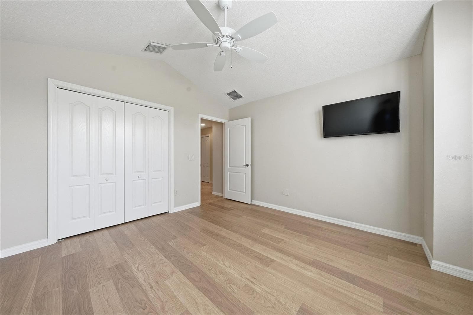 Single Family Residence at 1385 HACKBERRY PL, THE VILLAGES, photo 25 of 42