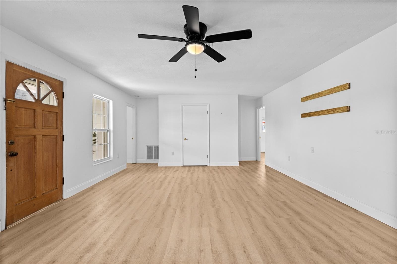 Single Family Residence at 920 ORANGE AVE, TAVARES, photo 10 of 49