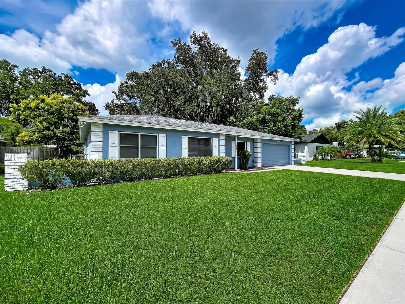 Front side view - 903 TANGELO PLACE PL, BRANDON