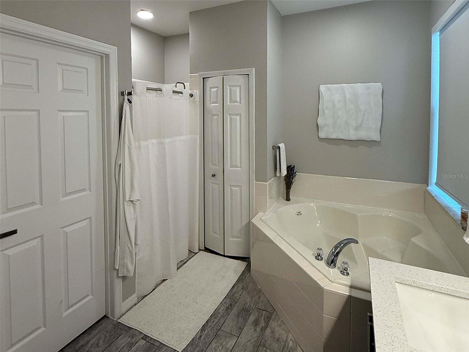 Single Family Residence at 14167 BRADBURY RD, ORLANDO, photo 17 of 58
