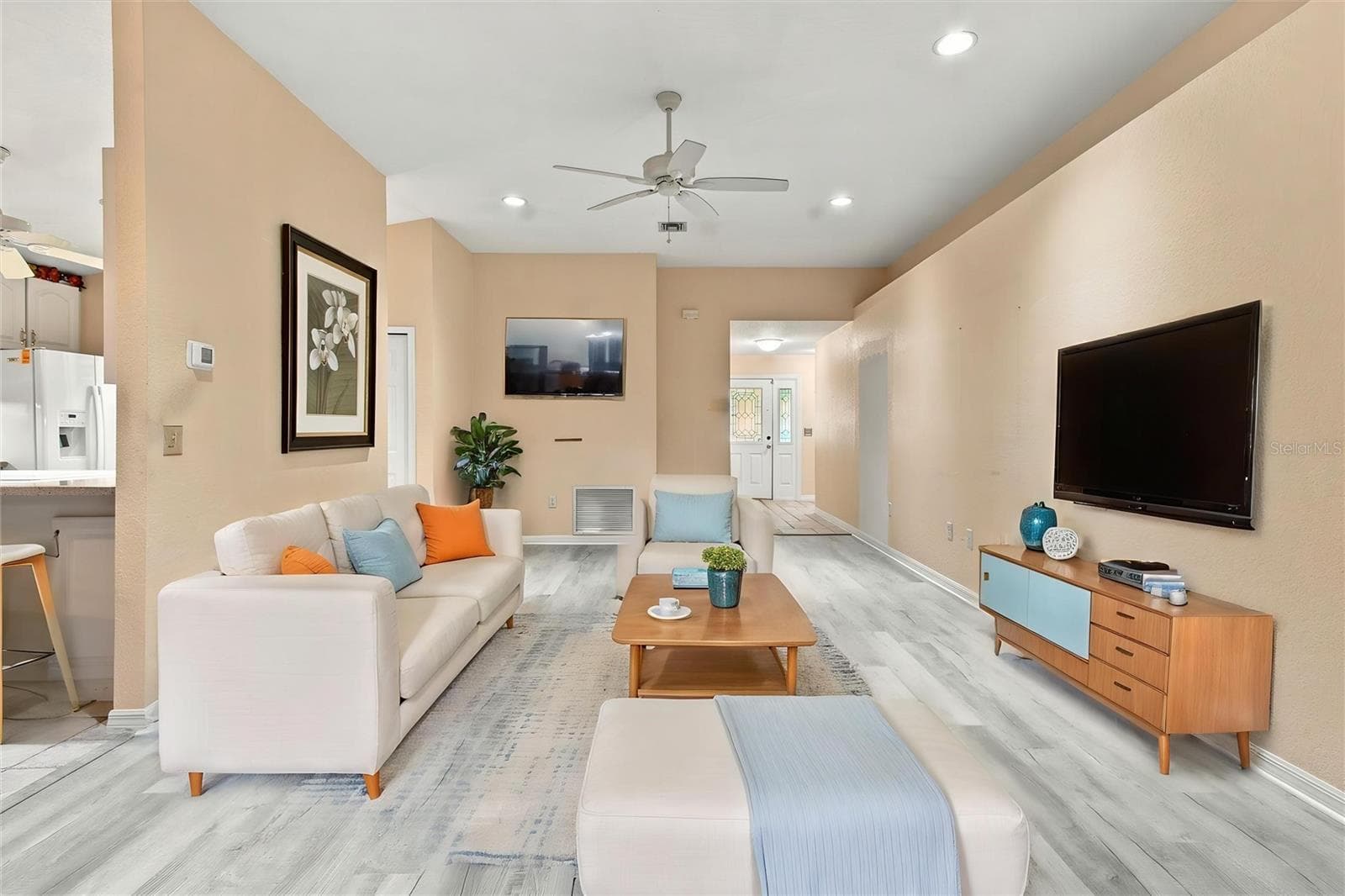 Single Family Residence at 2740 BAY LAGOON WAY, TAVARES, photo 9 of 32