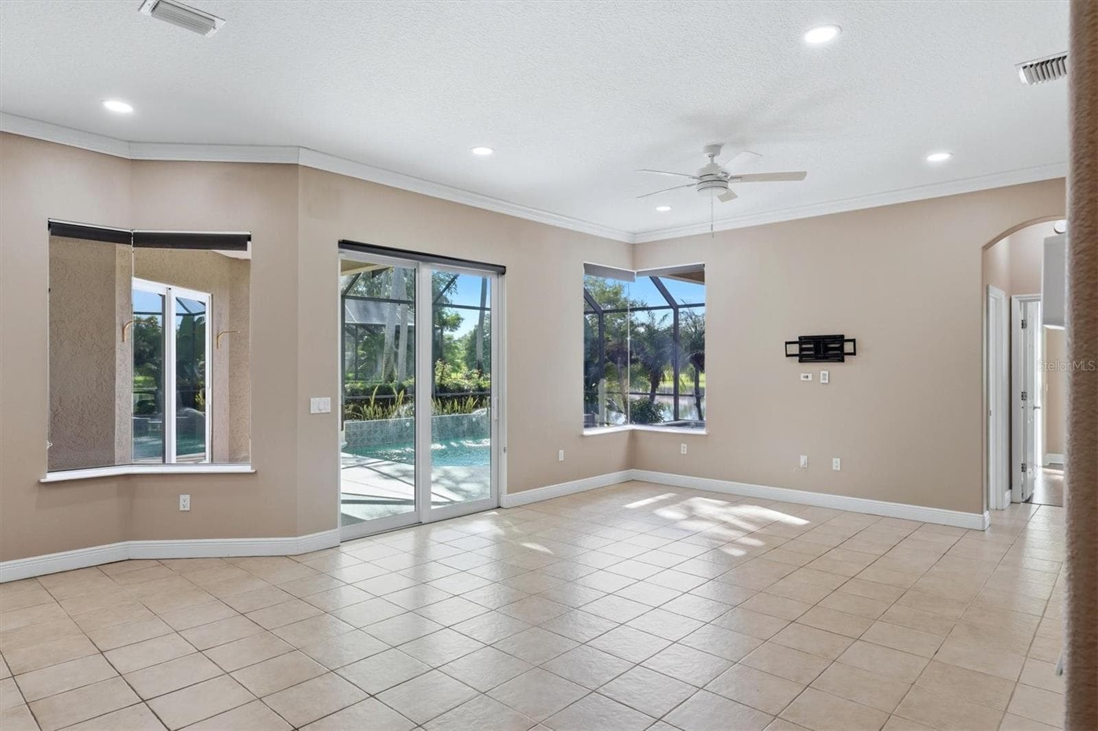 Family Room - 13802 NIGHTHAWK TER, LAKEWOOD RANCH