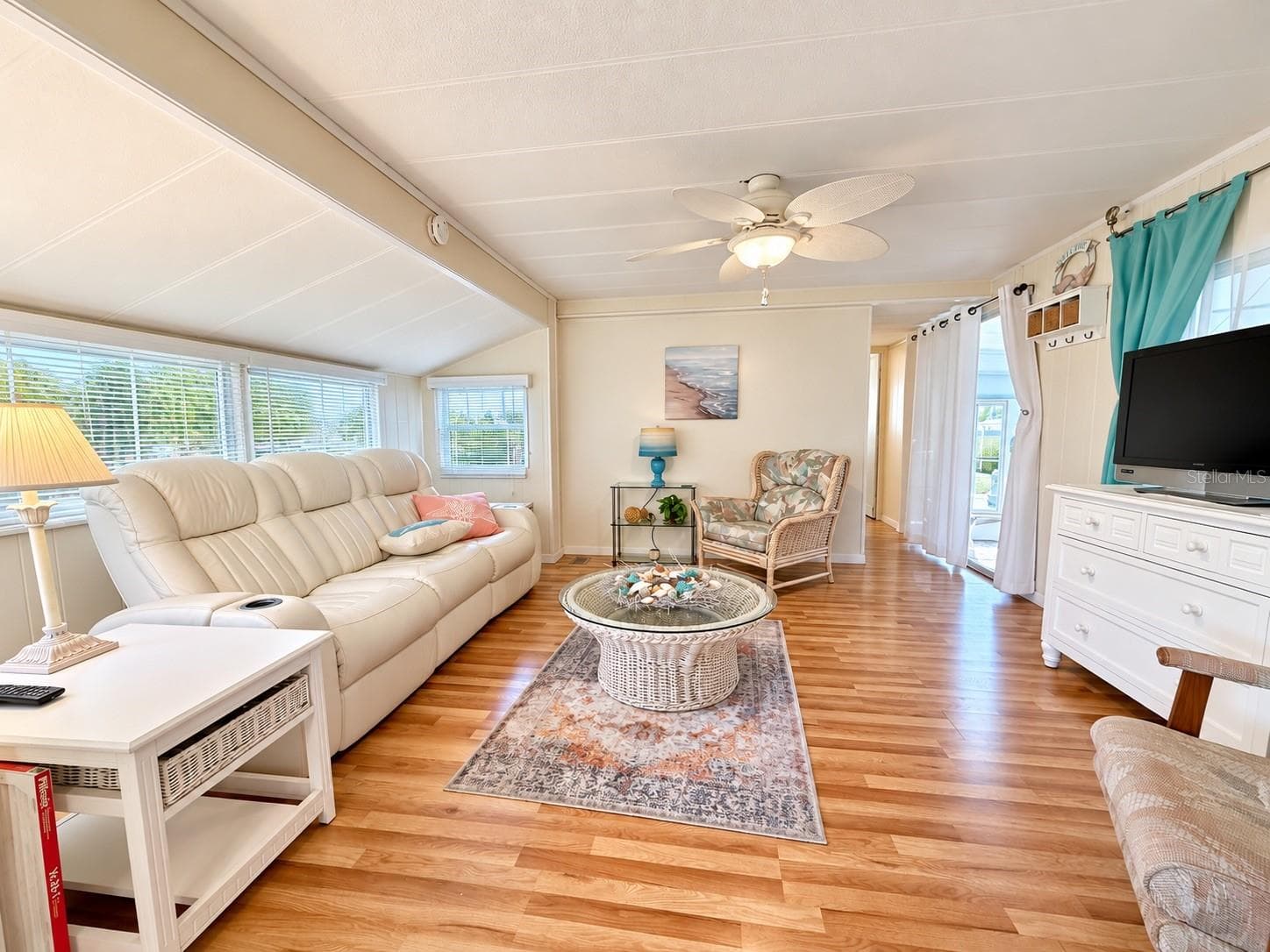 Manufactured Home at 3104 DARNEA LN, ELLENTON, photo 6 of 51