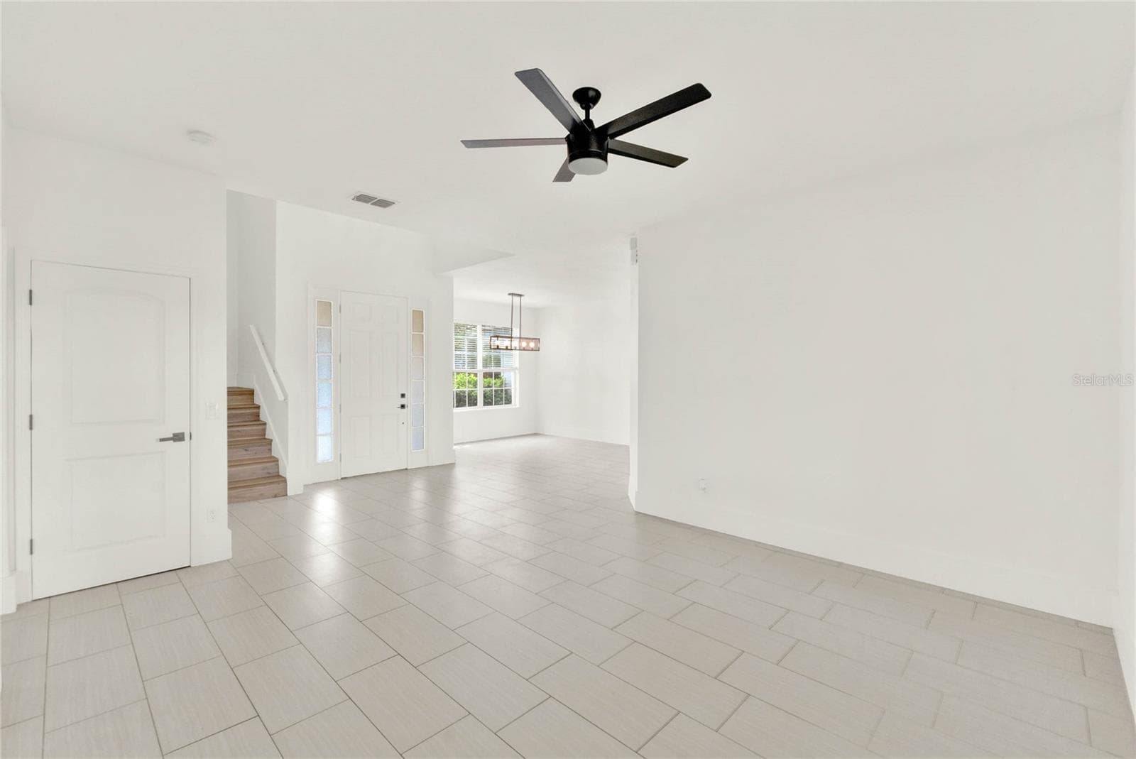 Single Family Residence at 23503 VALDERAMA LN, SORRENTO, photo 9 of 63