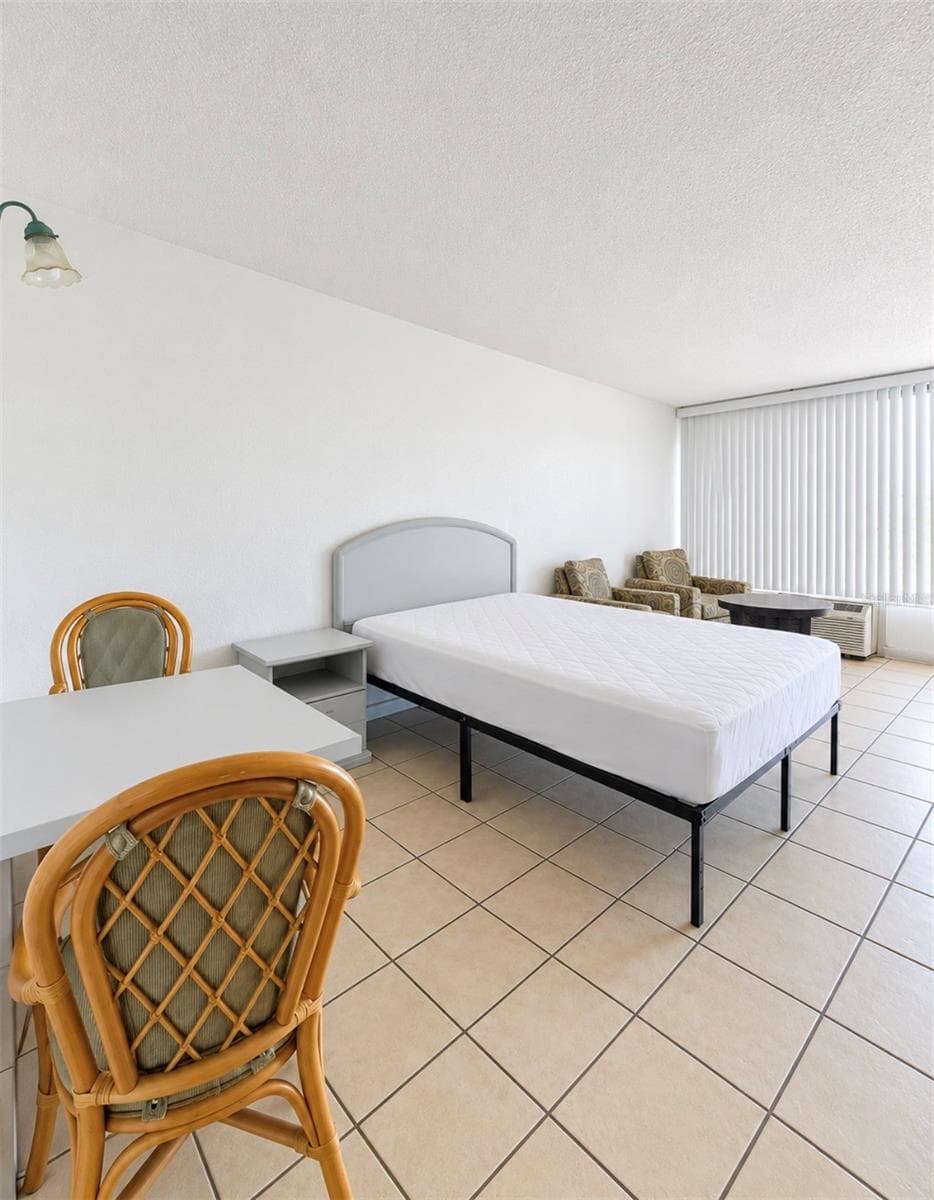 Condo - Hotel at 43420 HIGHWAY 27 #259, DAVENPORT, photo 9 of 9