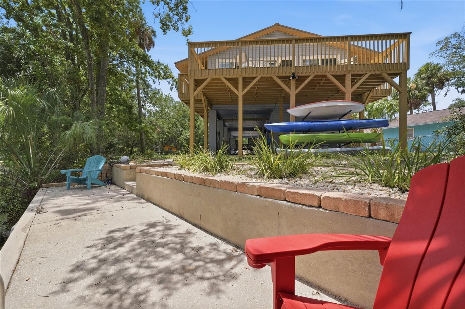 Single Family Residence at 8180 ANCHOR POINT DR, WEEKI WACHEE, photo 2 of 17