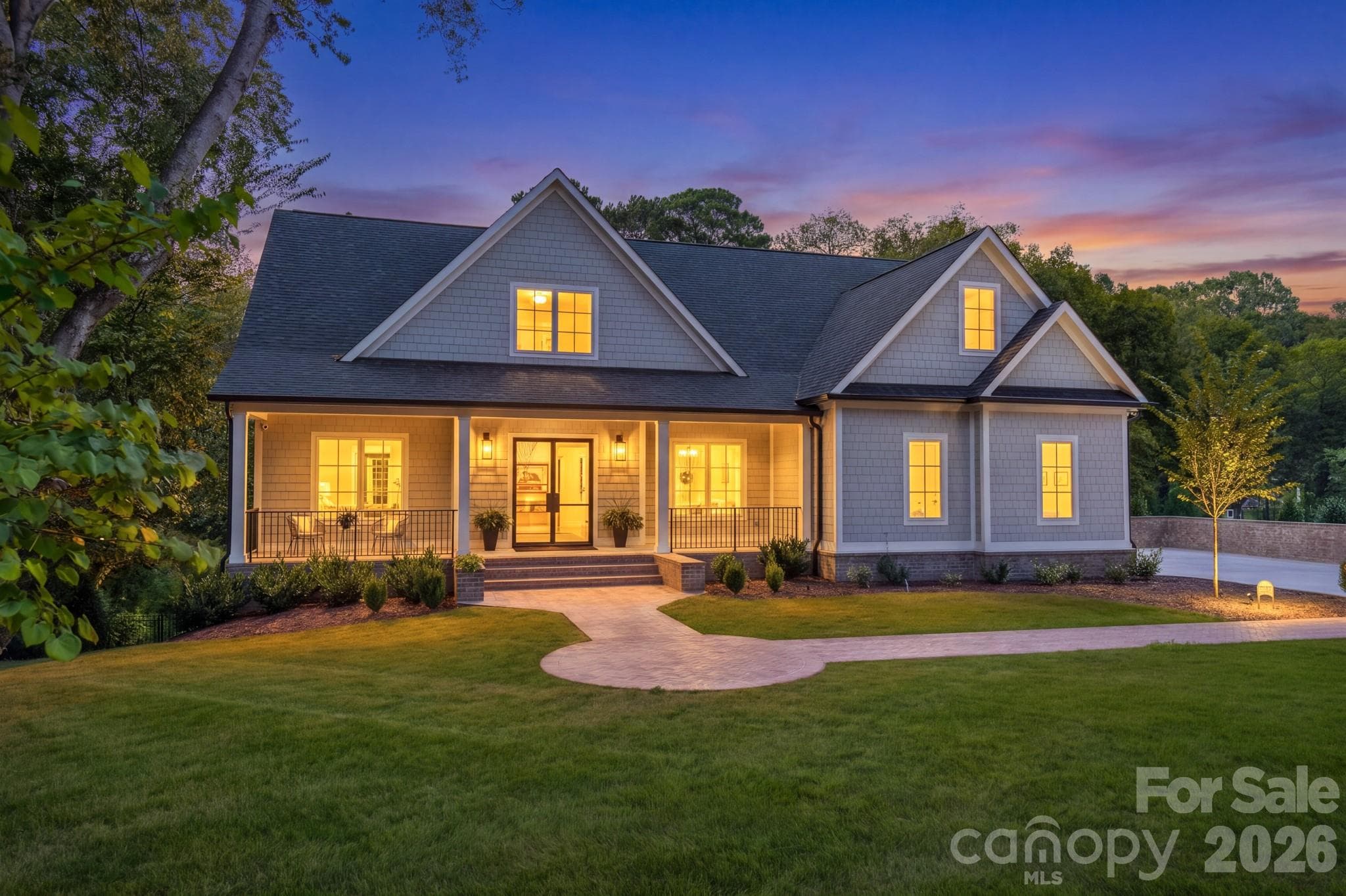 Single Family Residence at 3319 Gresham Place, Charlotte, photo 2 of 36