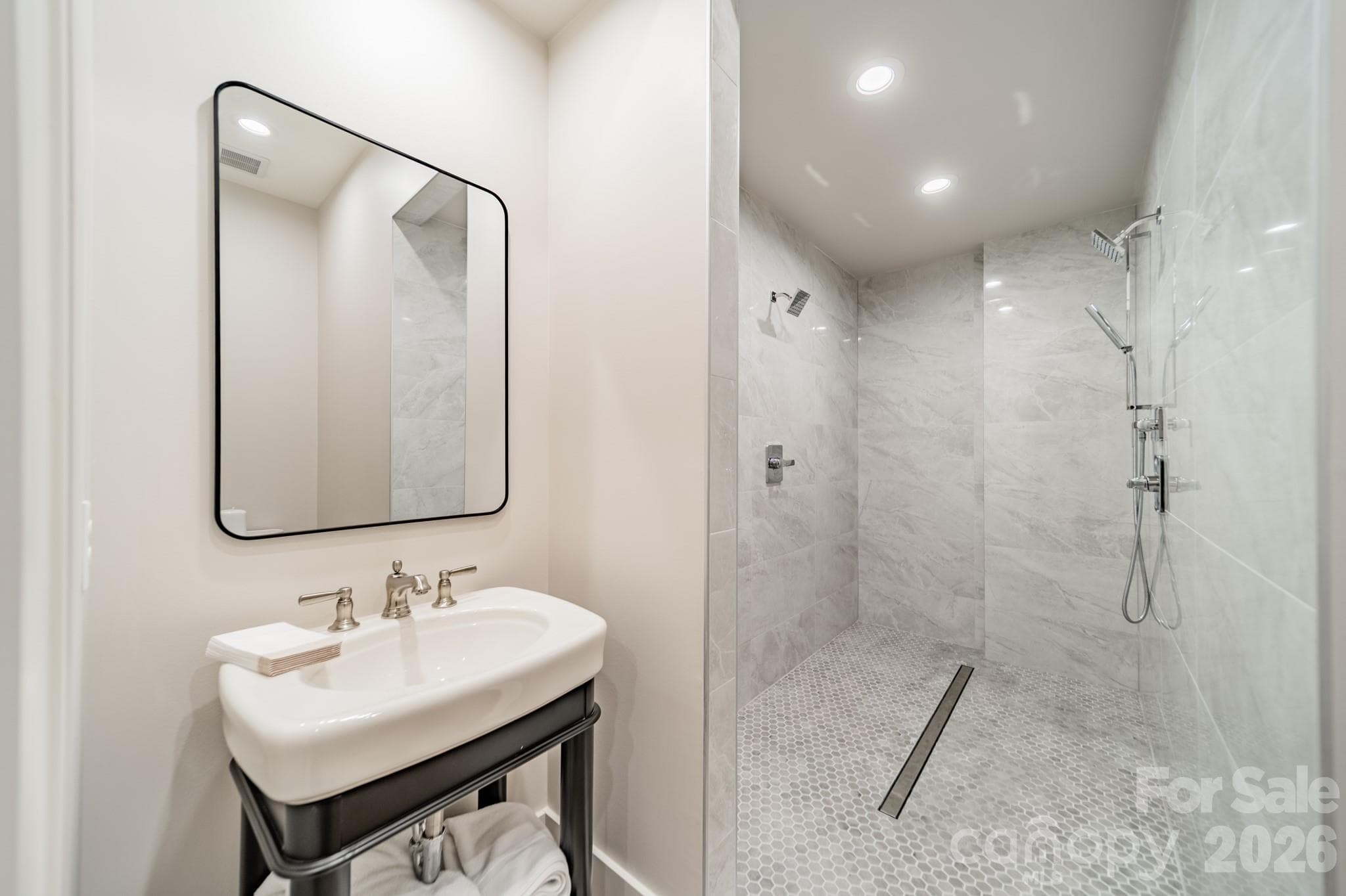 Spa Bath - 3319 Gresham Place, Charlotte