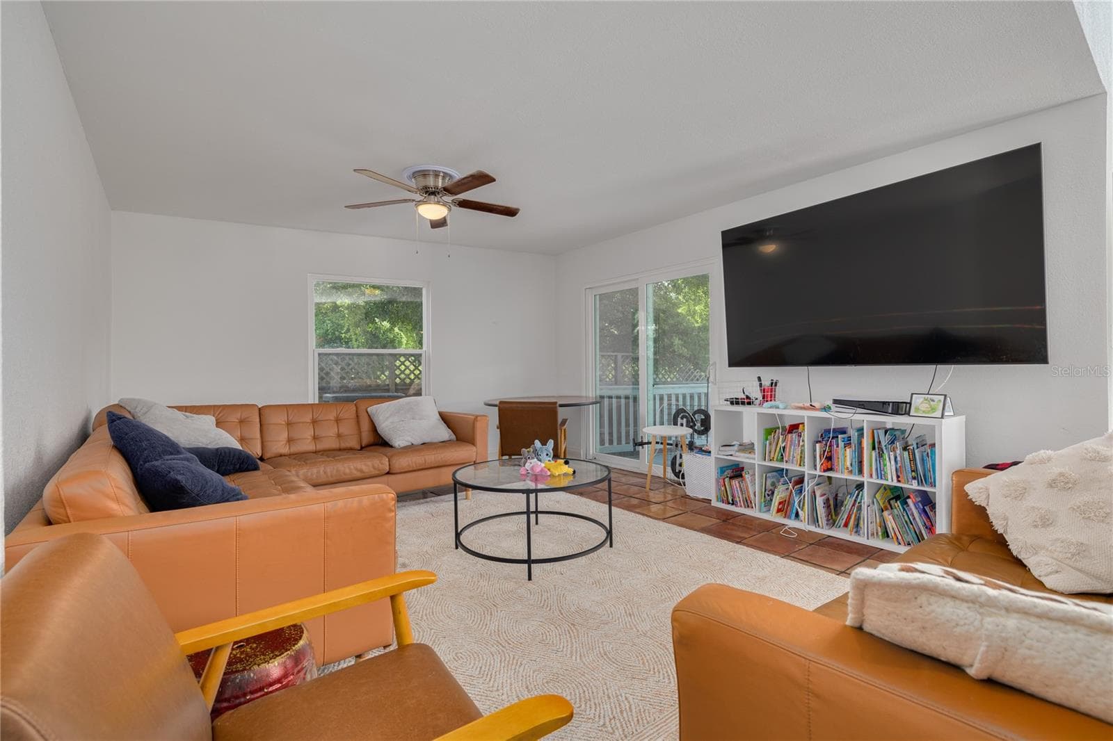 Single Family Residence at 874 SERPENTINE DR S, ST PETERSBURG, photo 11 of 59