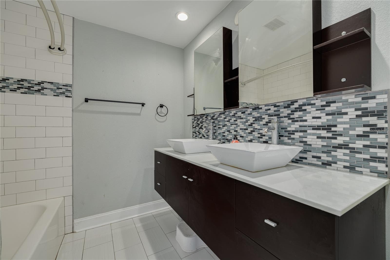 Single Family Residence at 874 SERPENTINE DR S, ST PETERSBURG, photo 30 of 59