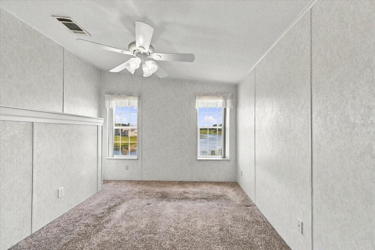 Manufactured Home at 59 BEAVERKILL DR, LAKE WALES, photo 24 of 56