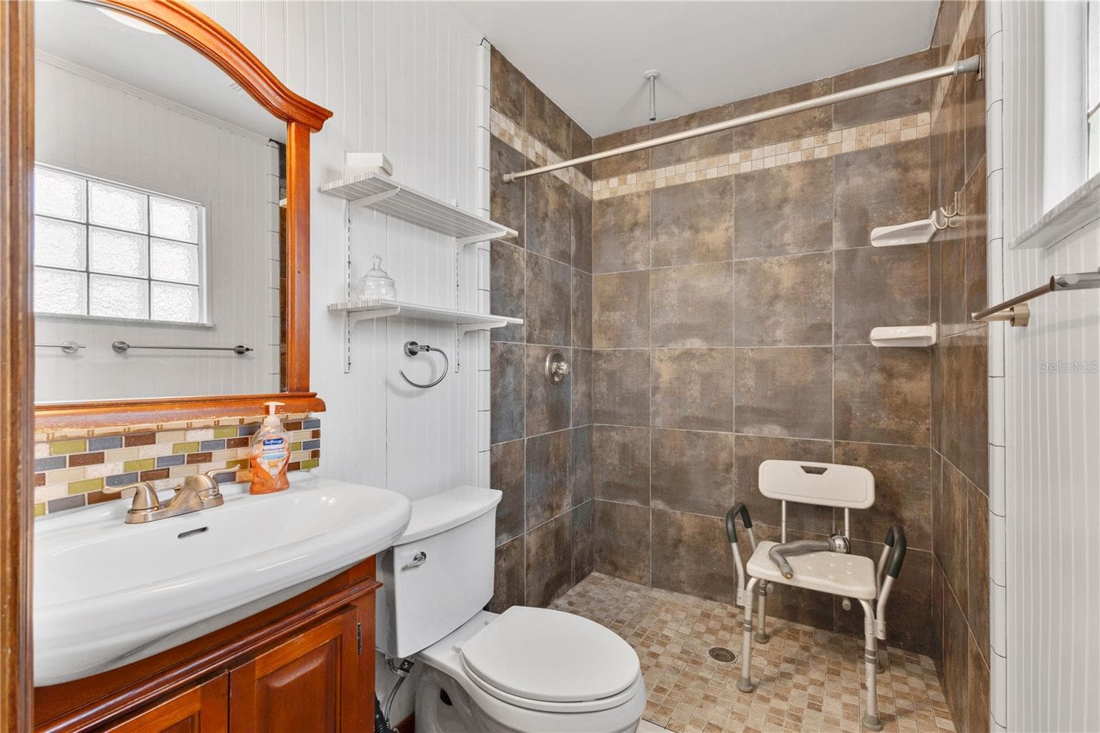 Primary Bathroom - 1519 MICHIGAN AVE, ST CLOUD