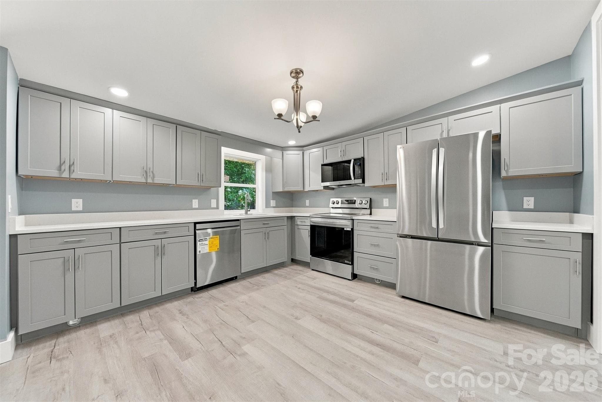 Single Family Residence at 3952 Mountainside School Road, Lenoir, photo 6 of 19