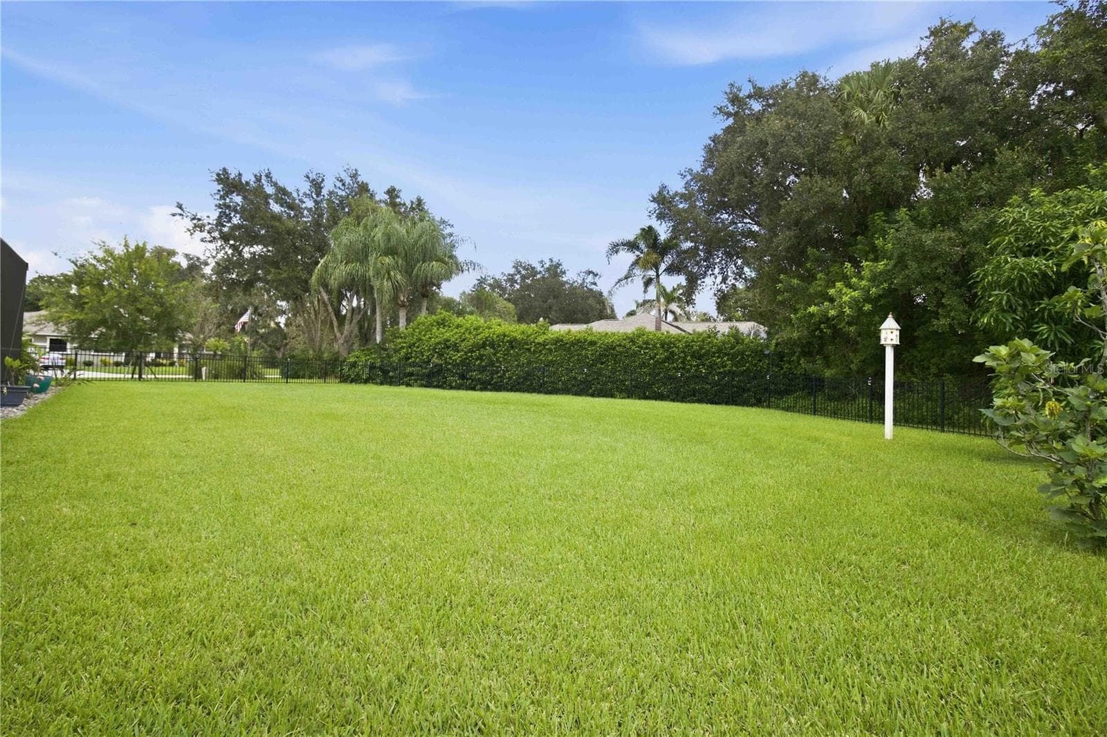 Fenced backyard with room to enjoy - 15502 31ST ST E, PARRISH