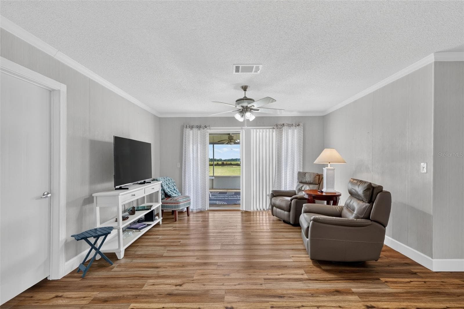 Manufactured Home at 16788 SE 69TH LN, OCKLAWAHA, photo 5 of 31