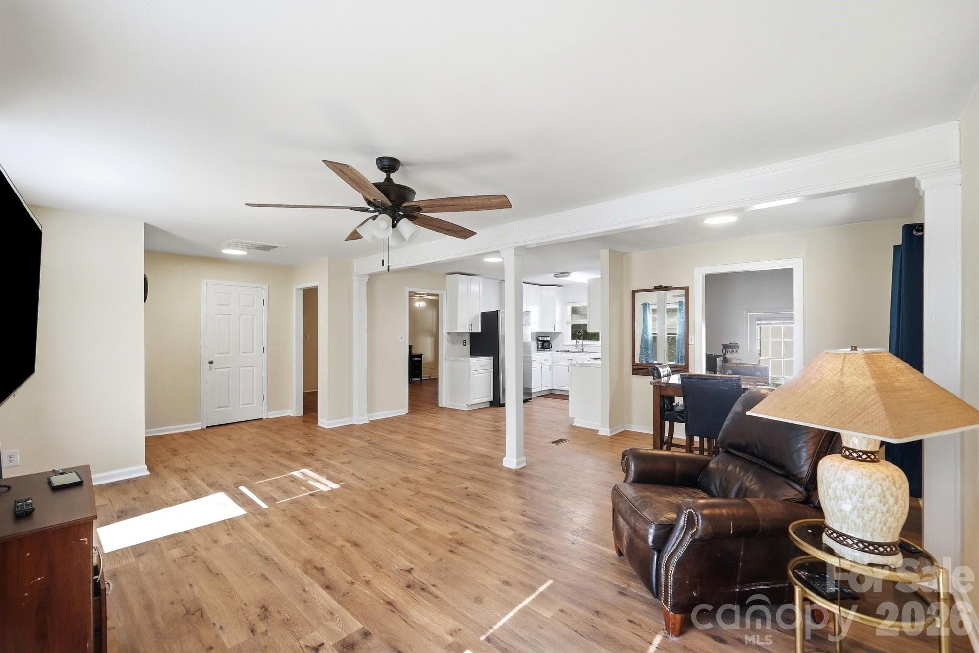 Single Family Residence at 6301 Dwightware Boulevard, Charlotte, photo 8 of 39
