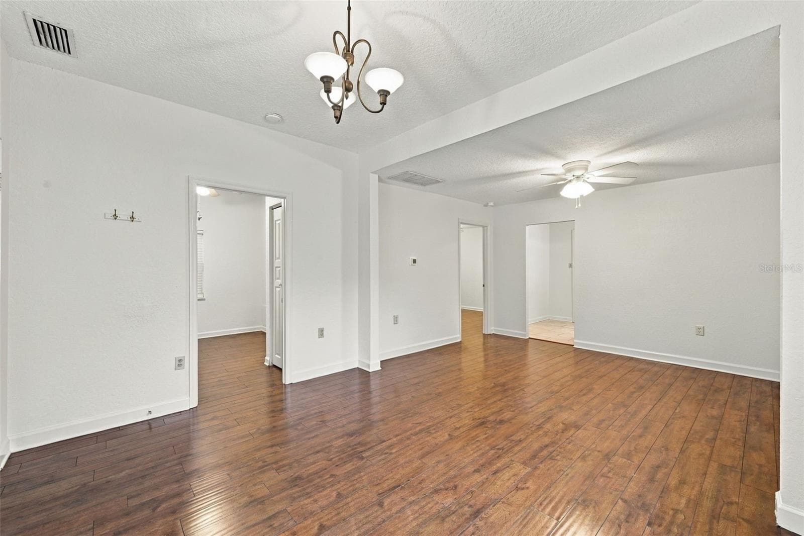 Single Family Residence at 1242 NEW YORK AVE, DUNEDIN, photo 14 of 42
