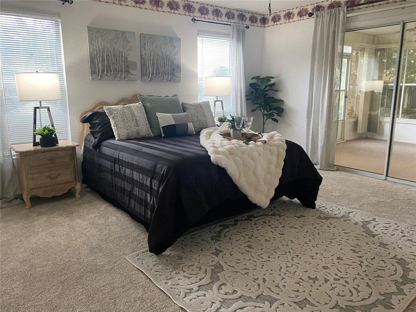 *NEW CARPET* - 13766 SE 89TH AVE, SUMMERFIELD