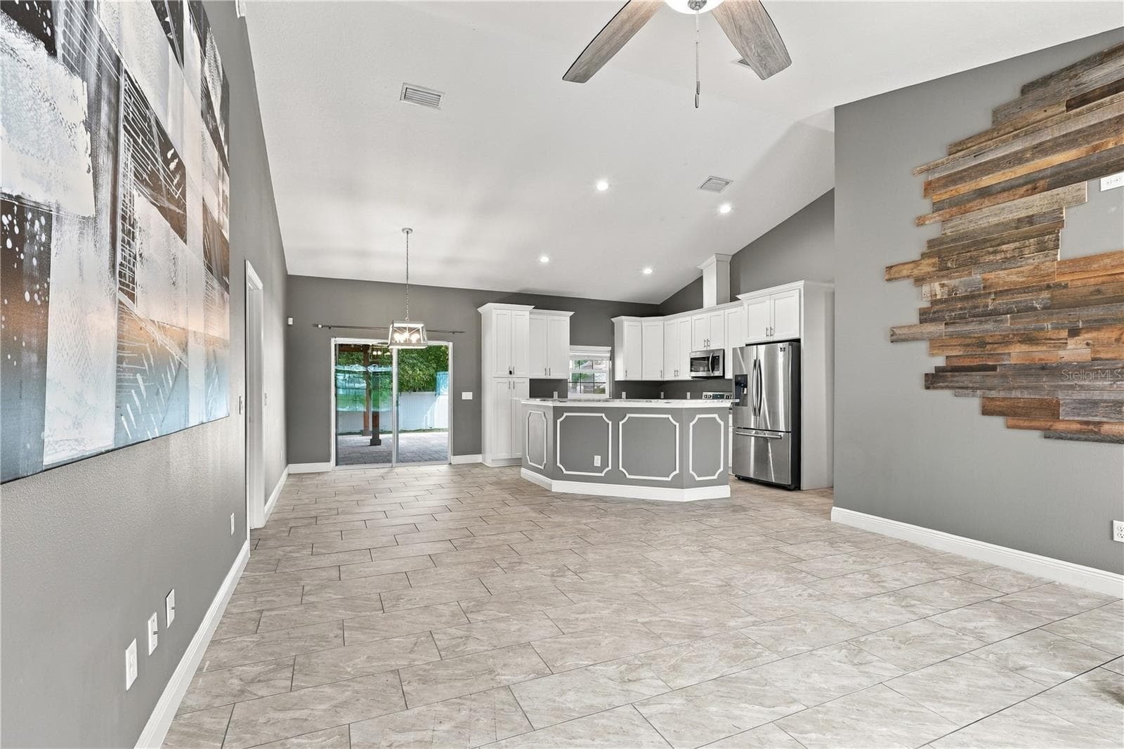 Single Family Residence at 645 MARION OAKS TRL, OCALA, photo 9 of 56