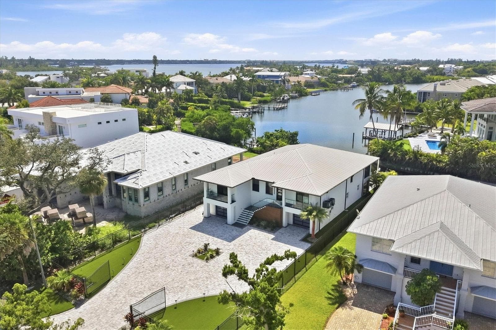 Single Family Residence at 3920 ROBERTS POINT RD, SARASOTA, photo 13 of 79