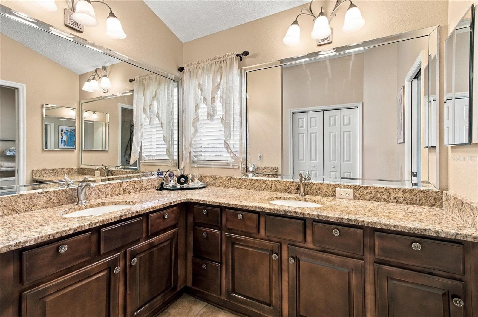 Single Family Residence at 2314 CALLAWAY DR, THE VILLAGES, photo 22 of 42