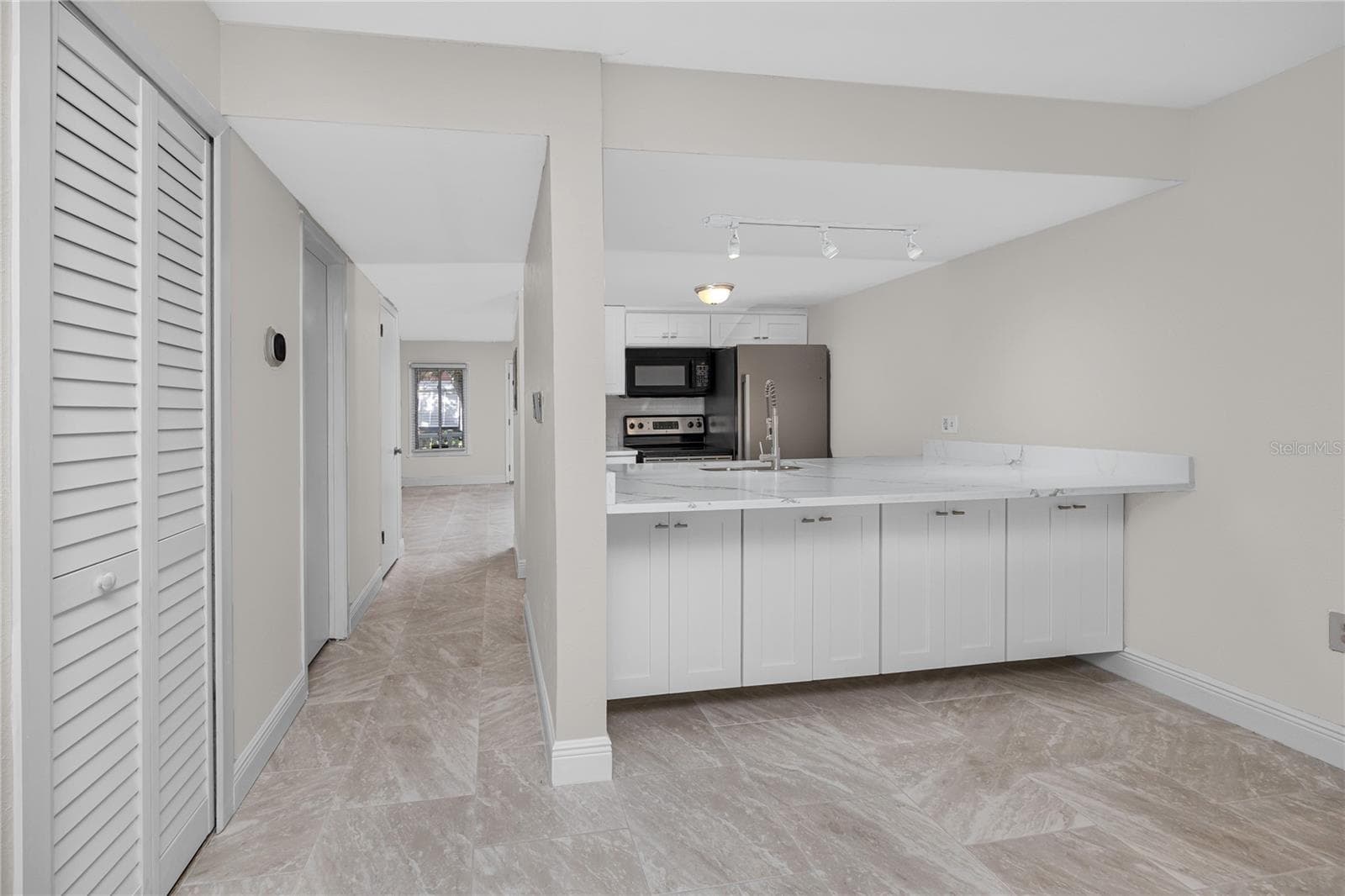 Townhouse at 3610 42ND ST S #C, ST PETERSBURG, photo 11 of 72