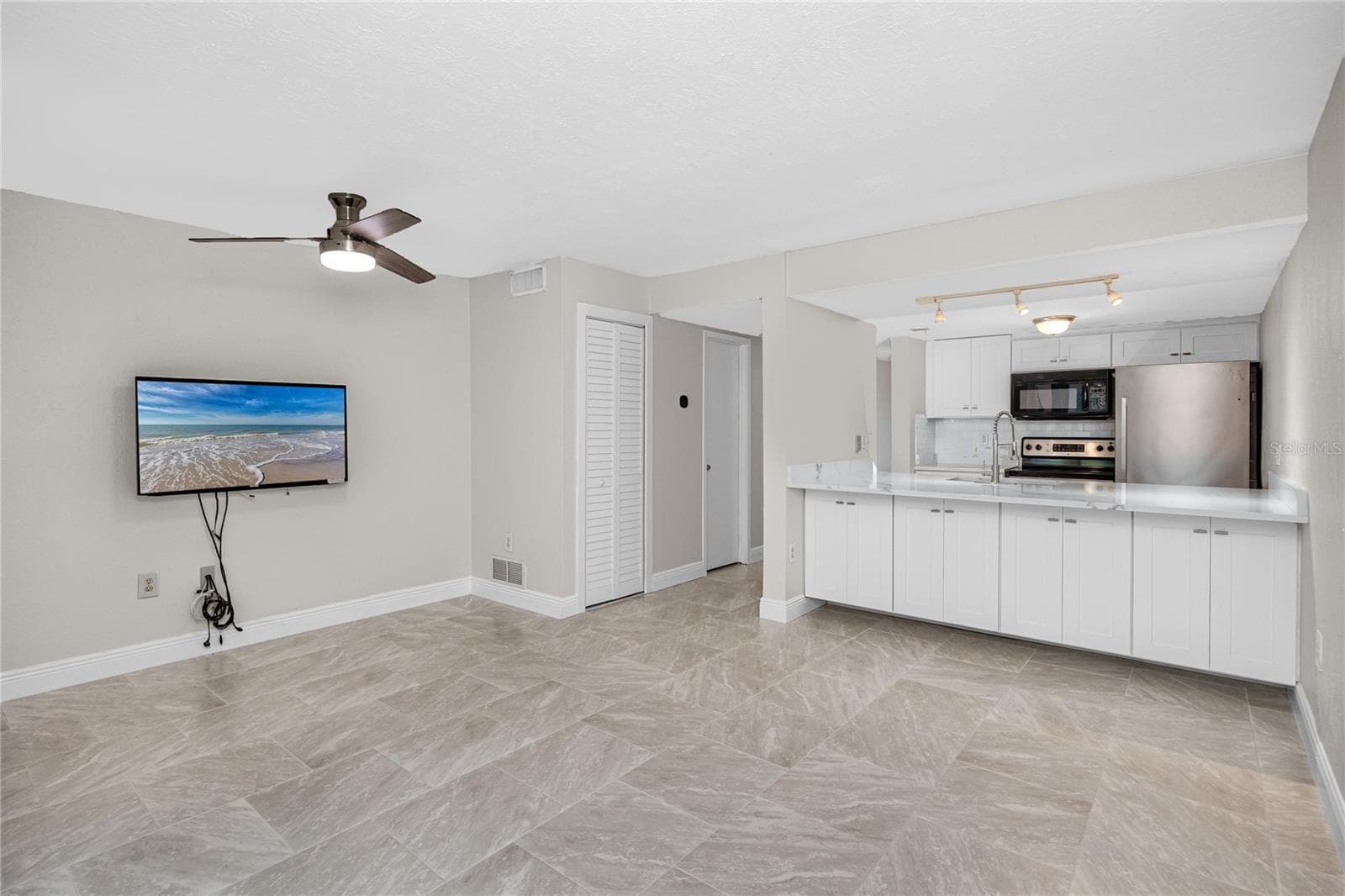 Townhouse at 3610 42ND ST S #C, ST PETERSBURG, photo 13 of 72