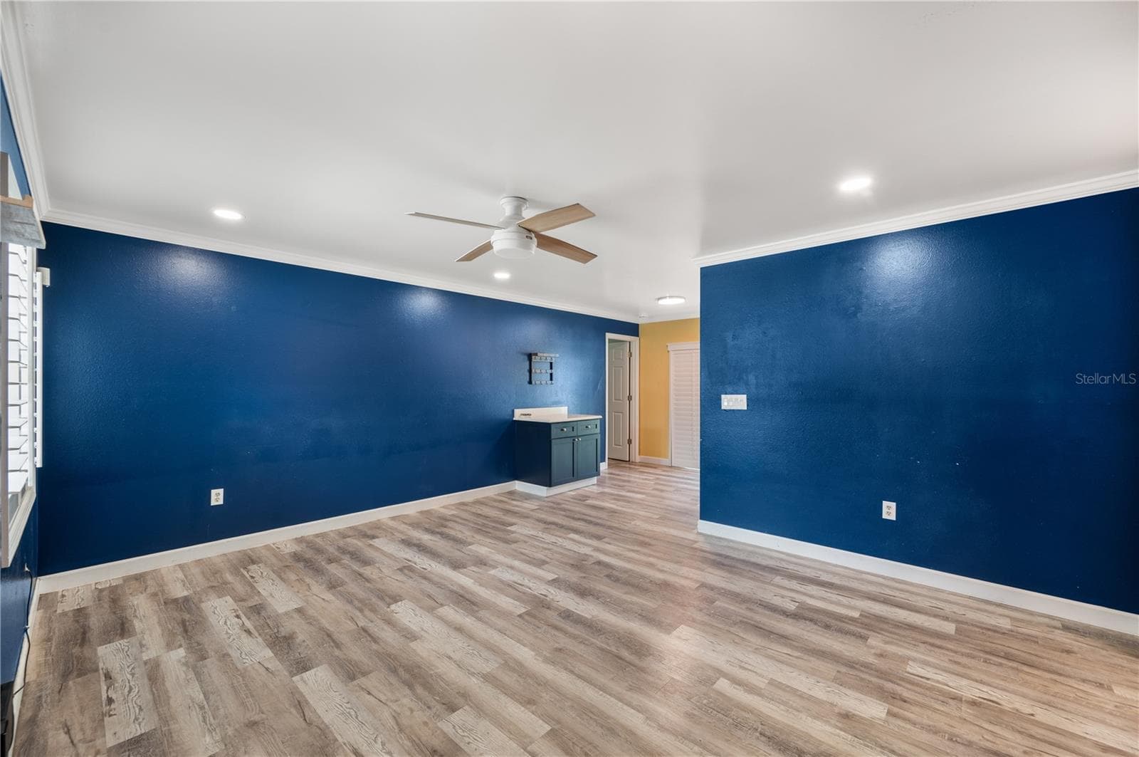 Single Family Residence at 2262 HONEYCOMB LN, LAKELAND, photo 3 of 21