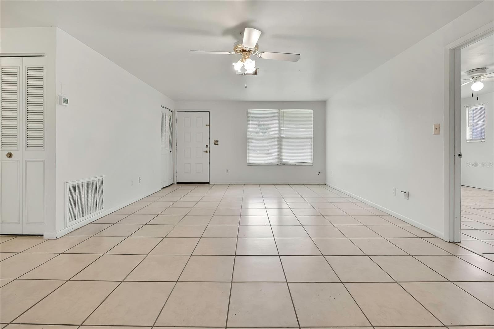 Single Family Residence at 7545 PINEHURST DR, SPRING HILL, photo 8 of 39