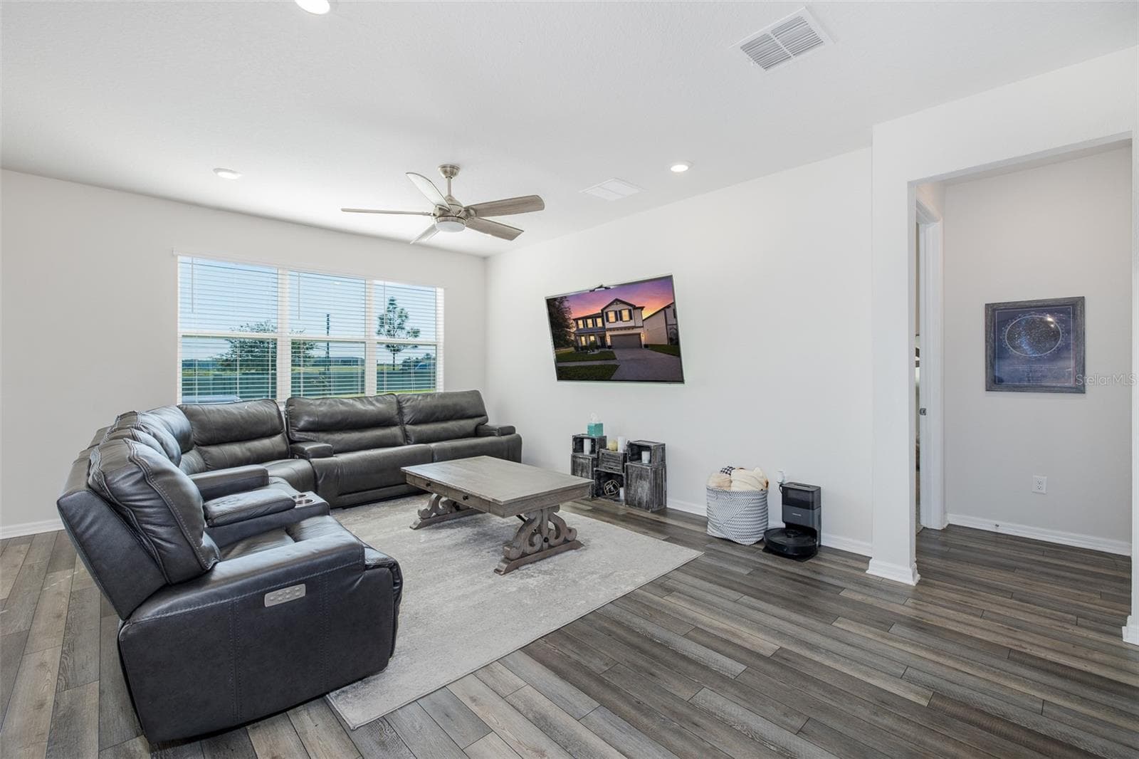 Single Family Residence at 9224 RALLY SPRING LOOP, WESLEY CHAPEL, photo 10 of 52