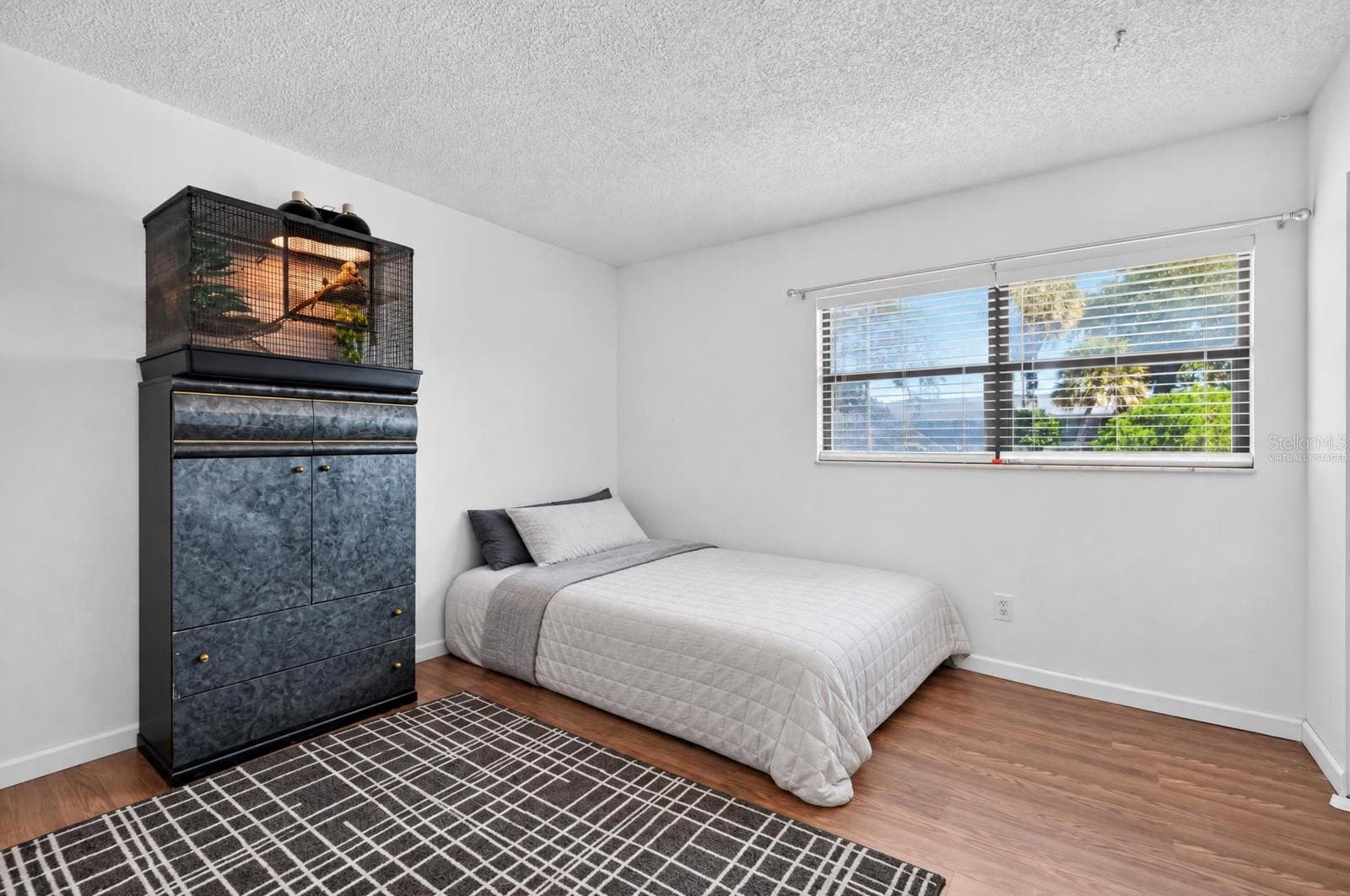 This is a virtually staged photo. - 1500 VIRGINIA AVE #209, DAYTONA BEACH