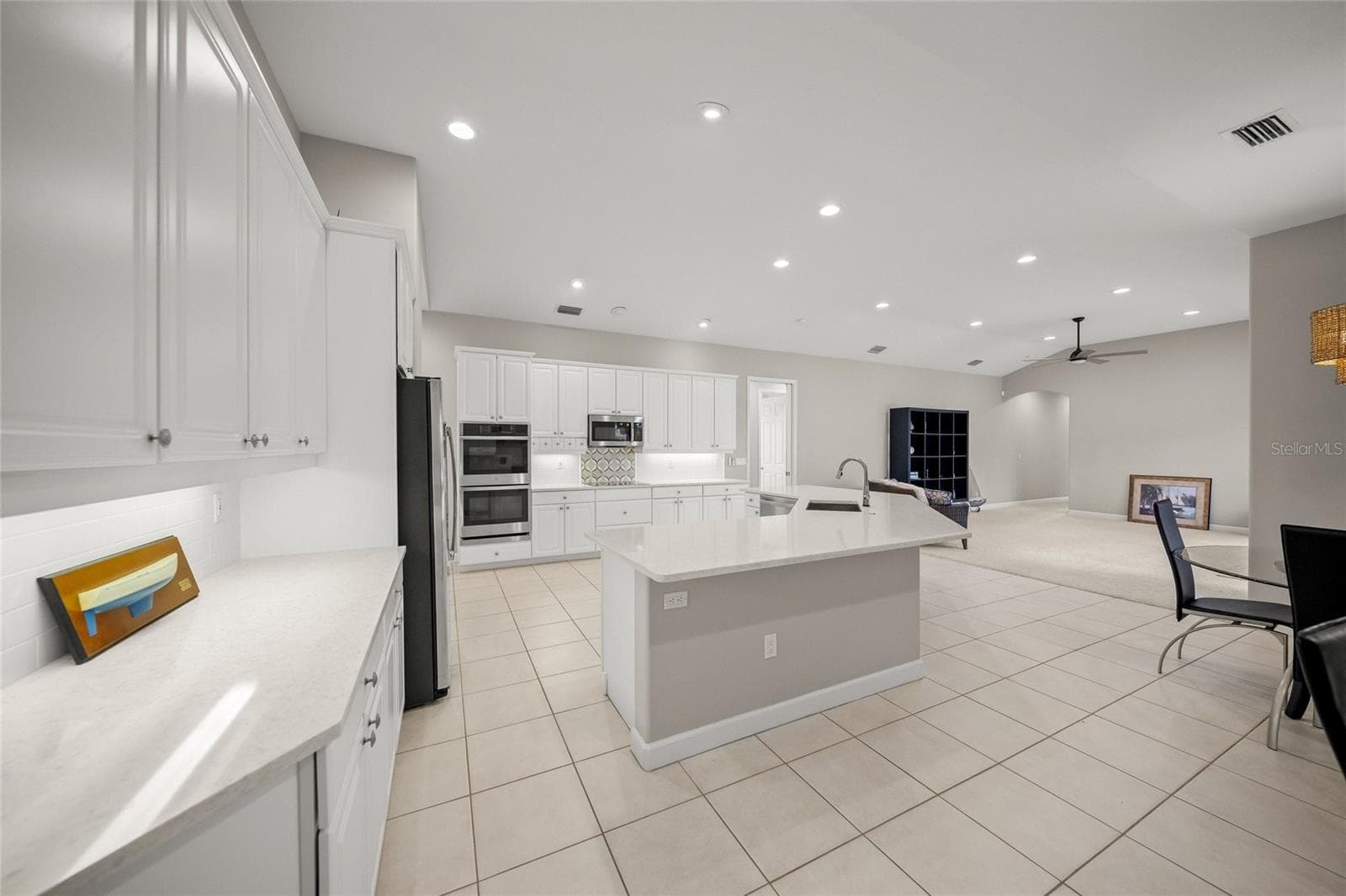 Single Family Residence at 9075 MISTY CREEK DR, SARASOTA, photo 13 of 86