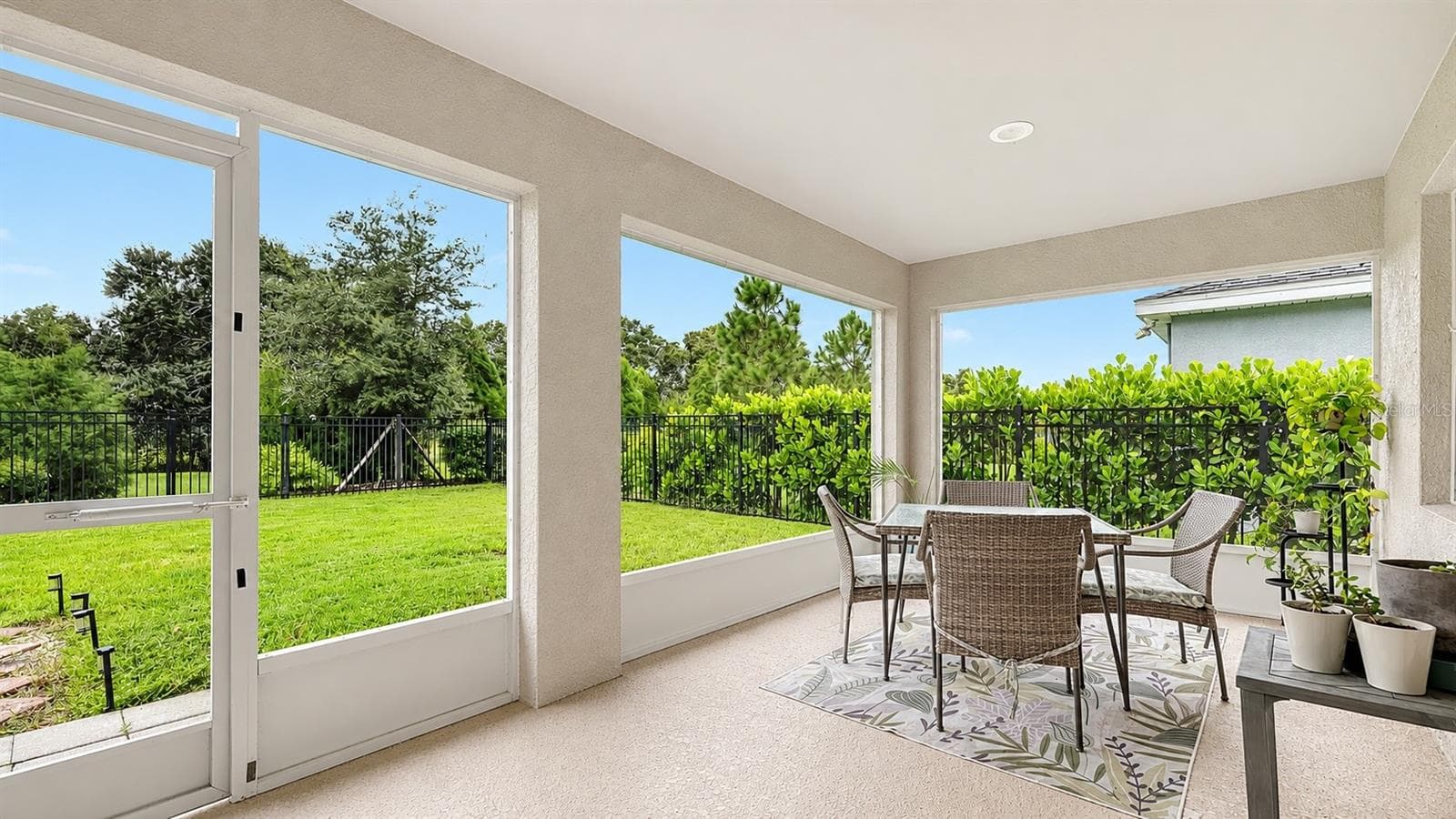 Extended screened-in patio - 16121 59TH CT E, PARRISH