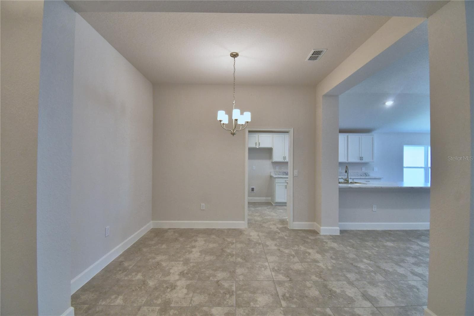 Single Family Residence at 4511 SUNDEW LN, AUBURNDALE, photo 4 of 33