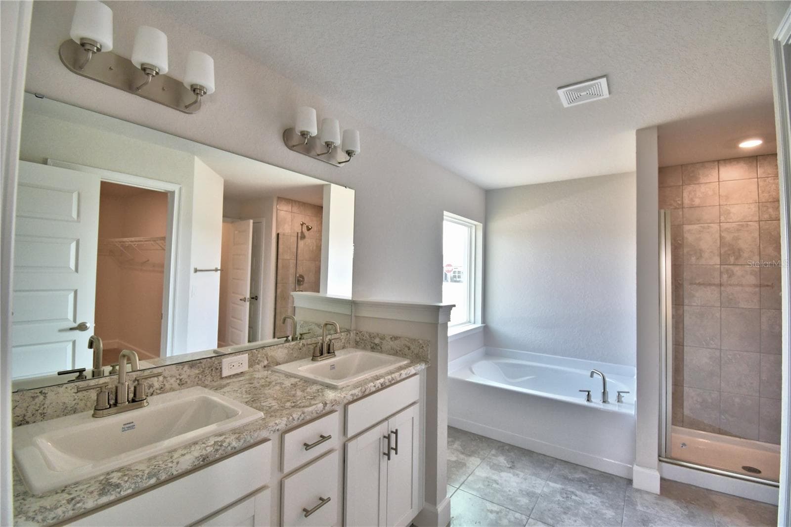 Single Family Residence at 4511 SUNDEW LN, AUBURNDALE, photo 26 of 33