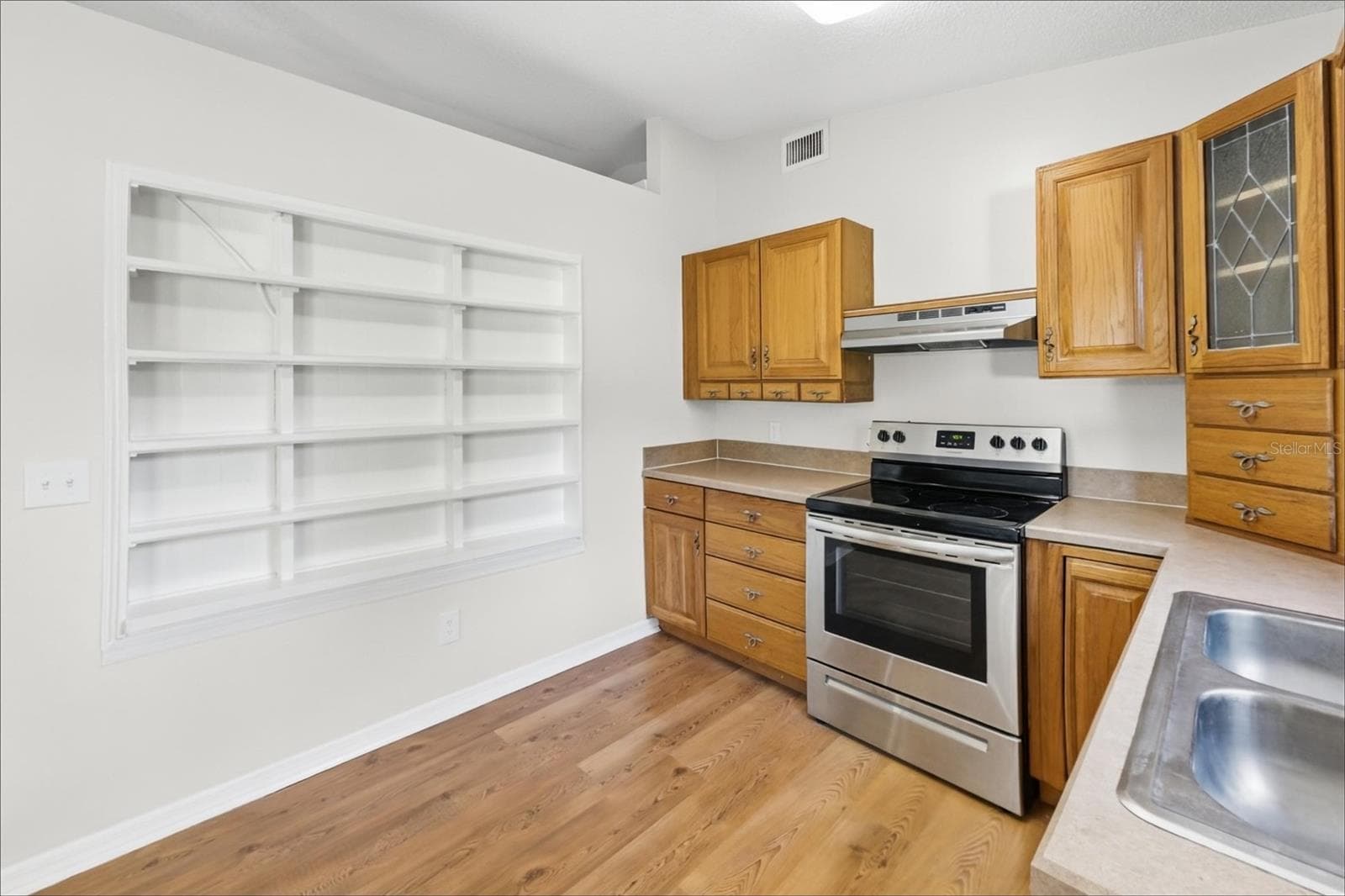 Single Family Residence at 2727 BANYAN DR, EDGEWATER, photo 7 of 15