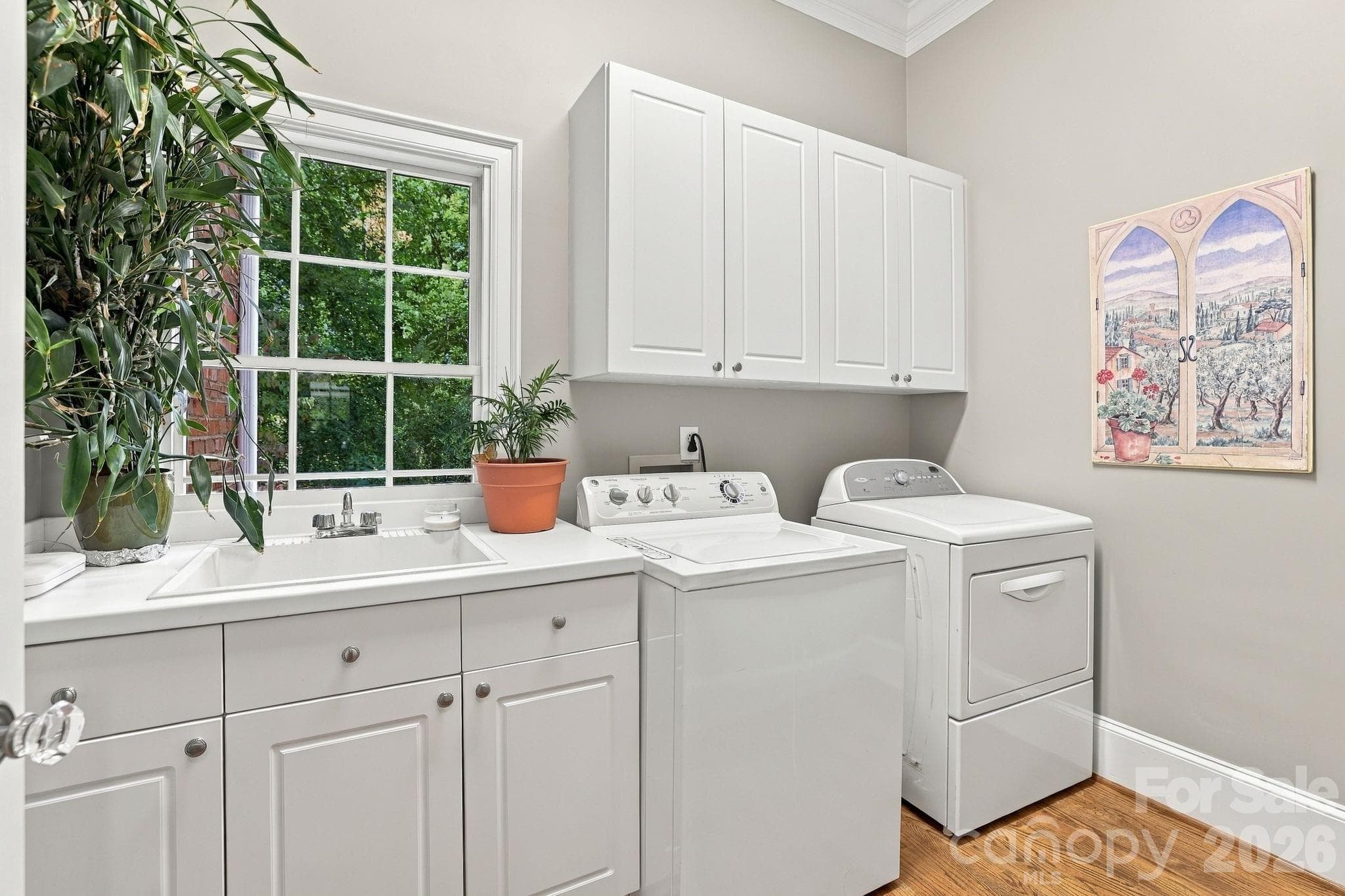 Single Family Residence at 3716 Eastover Hills Court, Charlotte, photo 16 of 26
