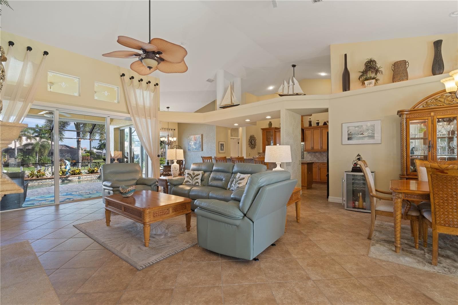 Great room - tile flooring throughout - 1448 KIWI CT, PUNTA GORDA