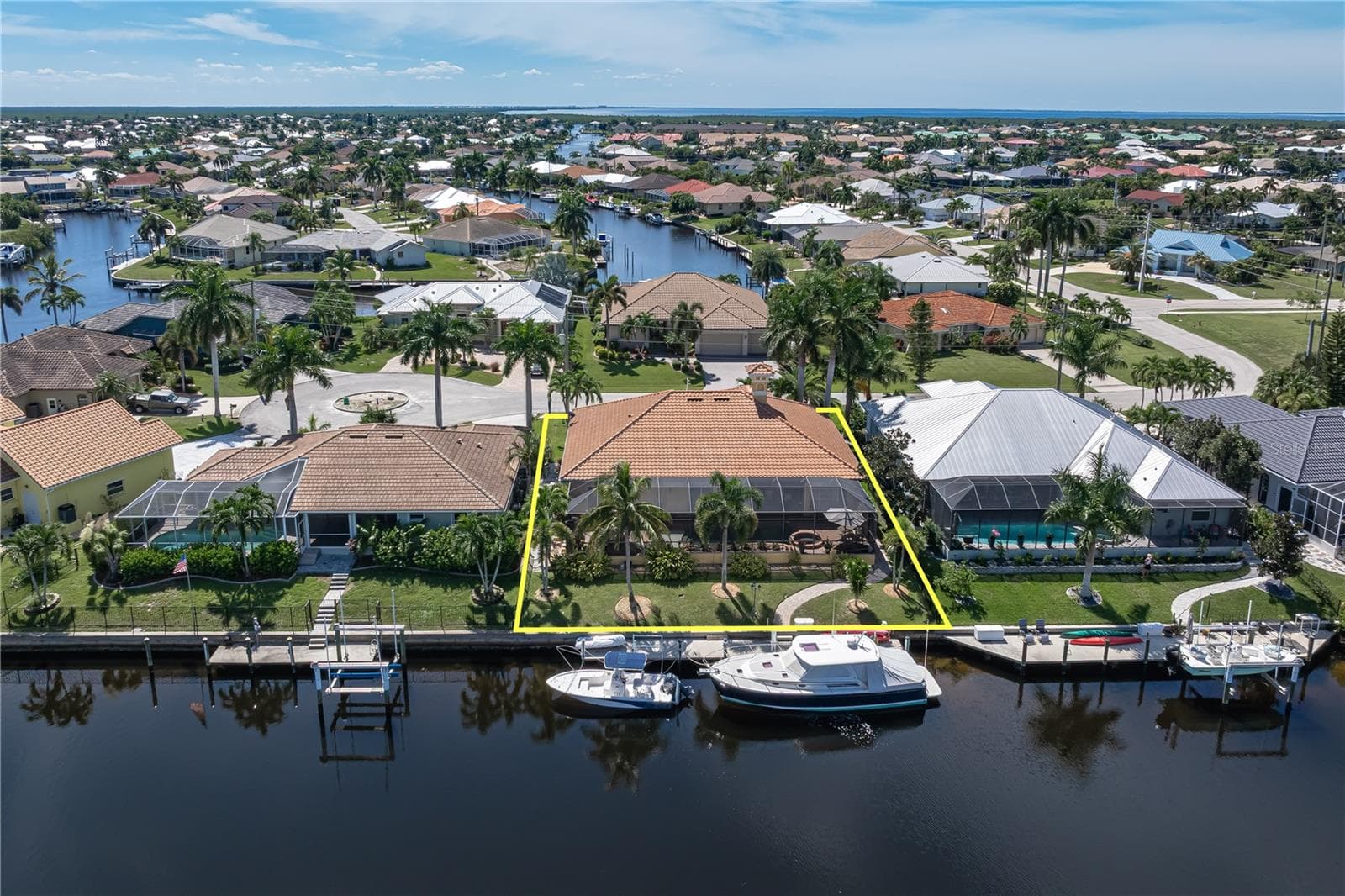 80ft of seawall and 60ft concrete dock - 1448 KIWI CT, PUNTA GORDA