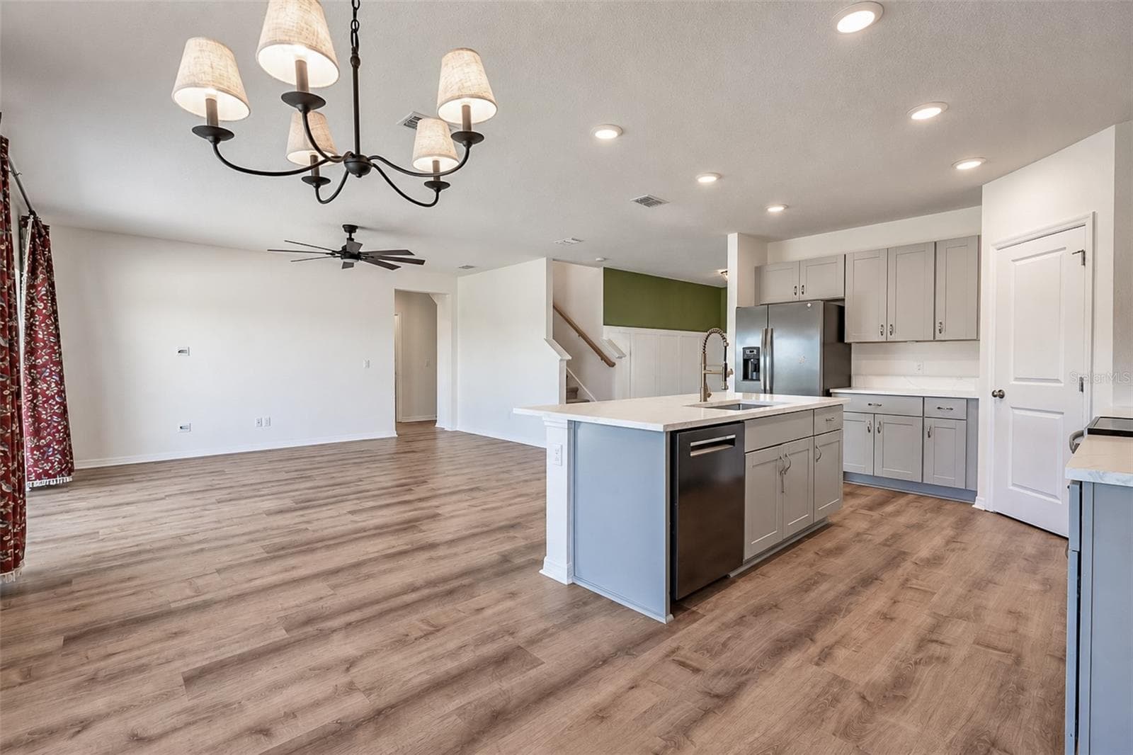 Single Family Residence at 585 BLACK EAGLE DR, GROVELAND, photo 18 of 56
