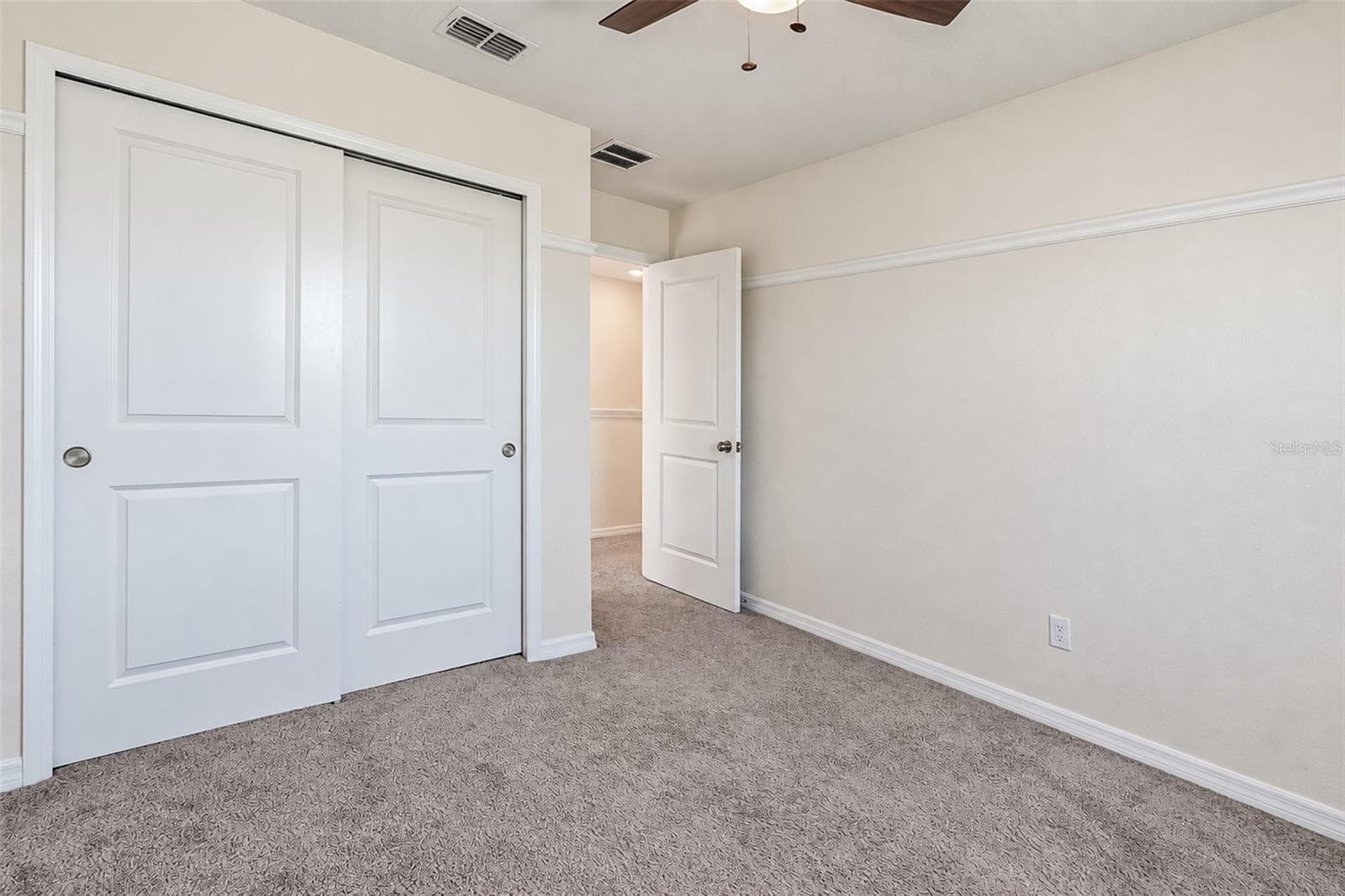 Single Family Residence at 585 BLACK EAGLE DR, GROVELAND, photo 33 of 56